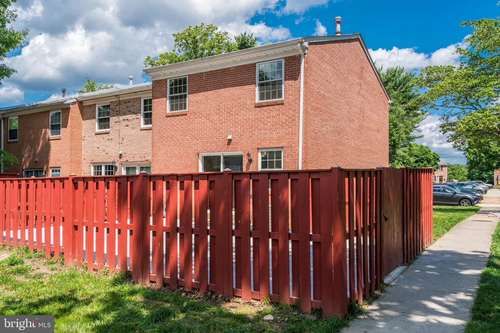 PINEWOOD GREENS - Residential