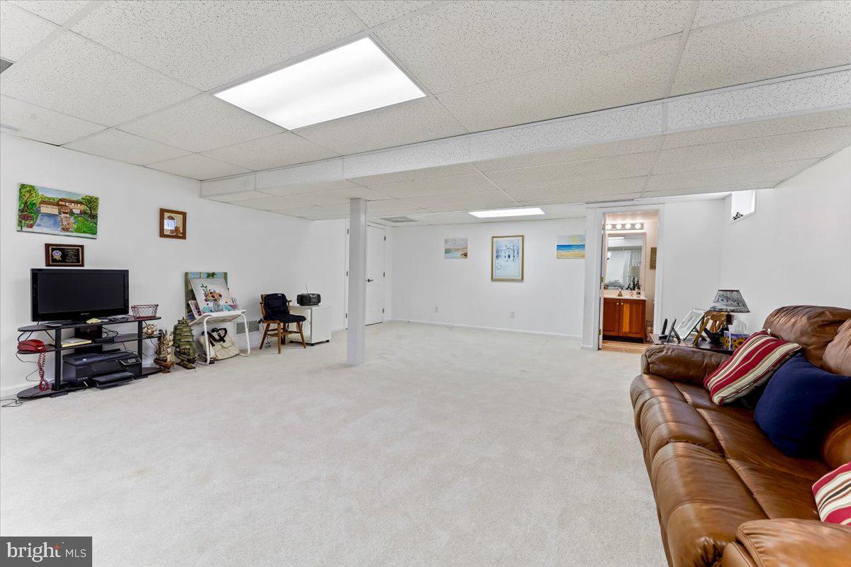 FOX HILL FARM - Residential