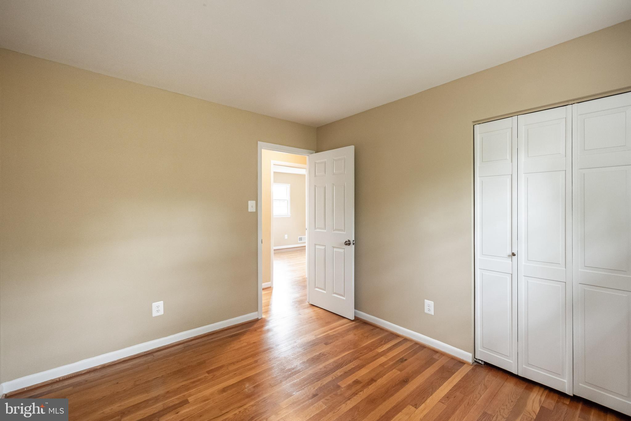 HAYFIELD FARM - Residential