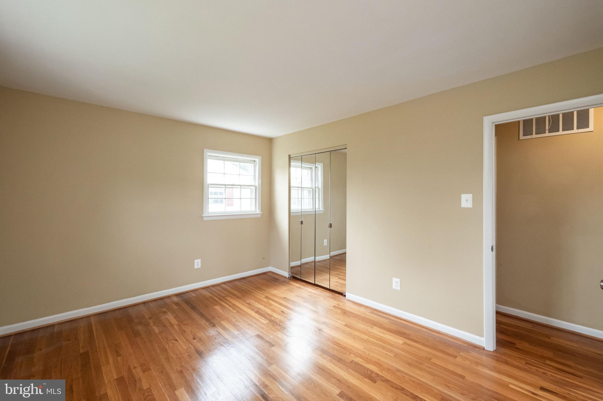 HAYFIELD FARM - Residential