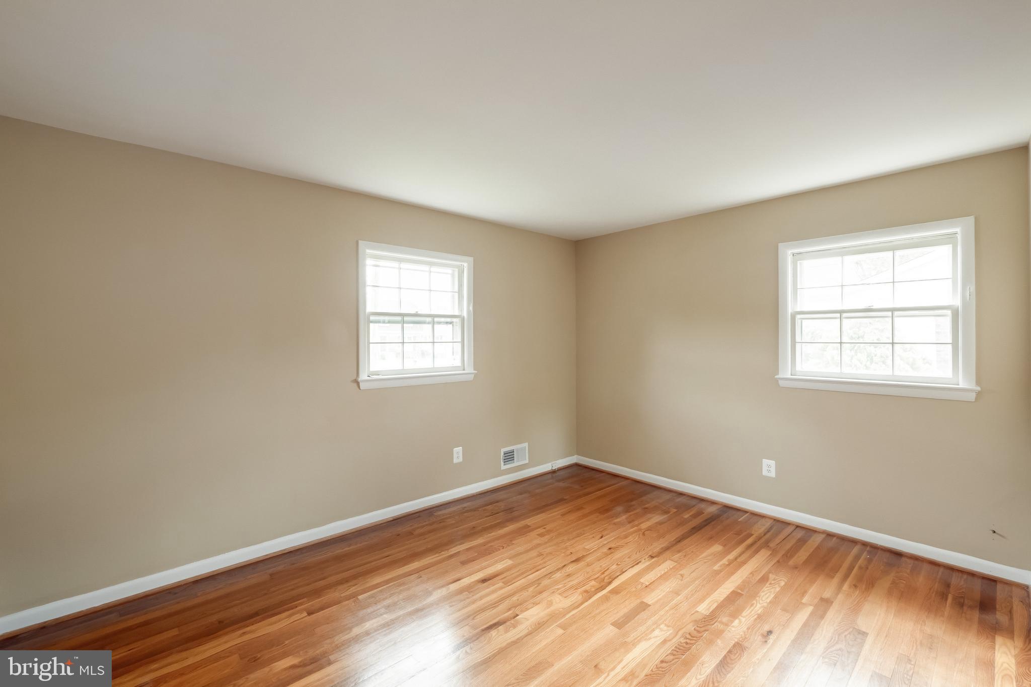 HAYFIELD FARM - Residential