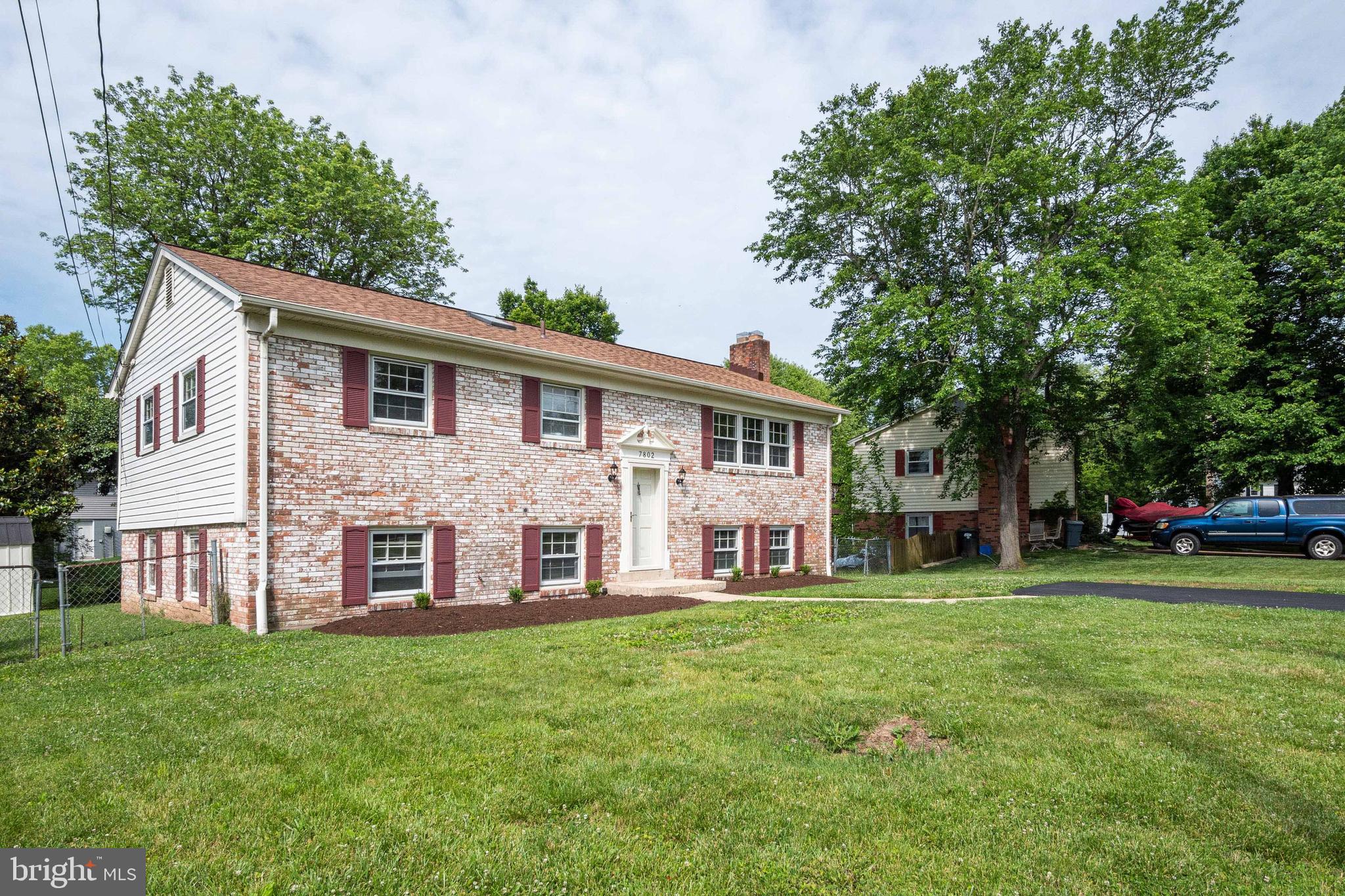 HAYFIELD FARM - Residential