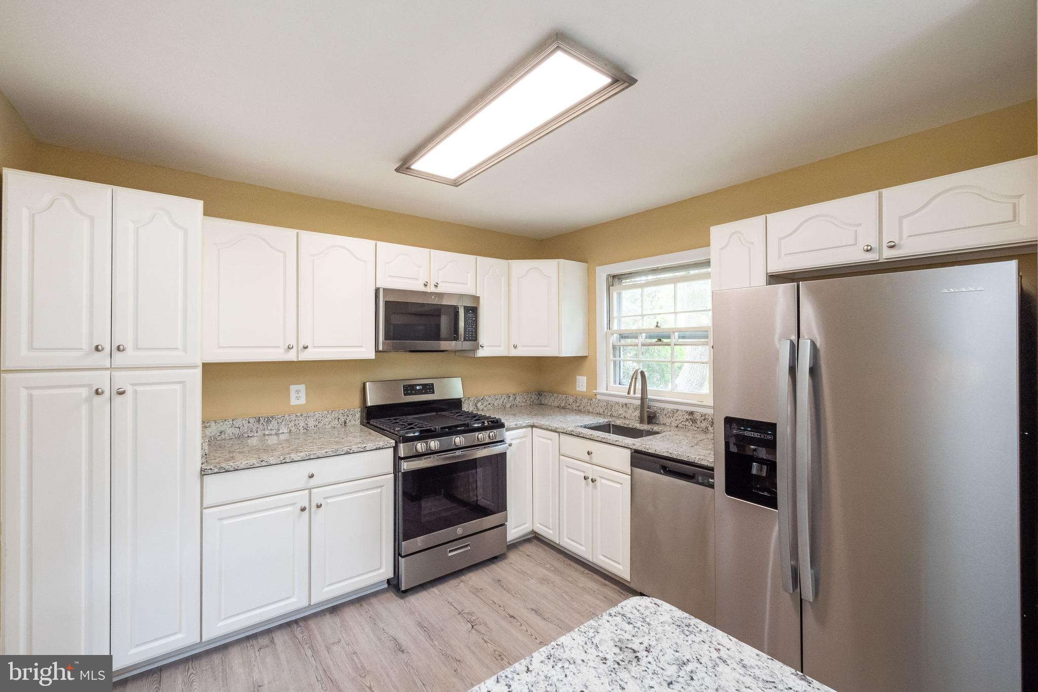 HAYFIELD FARM - Residential