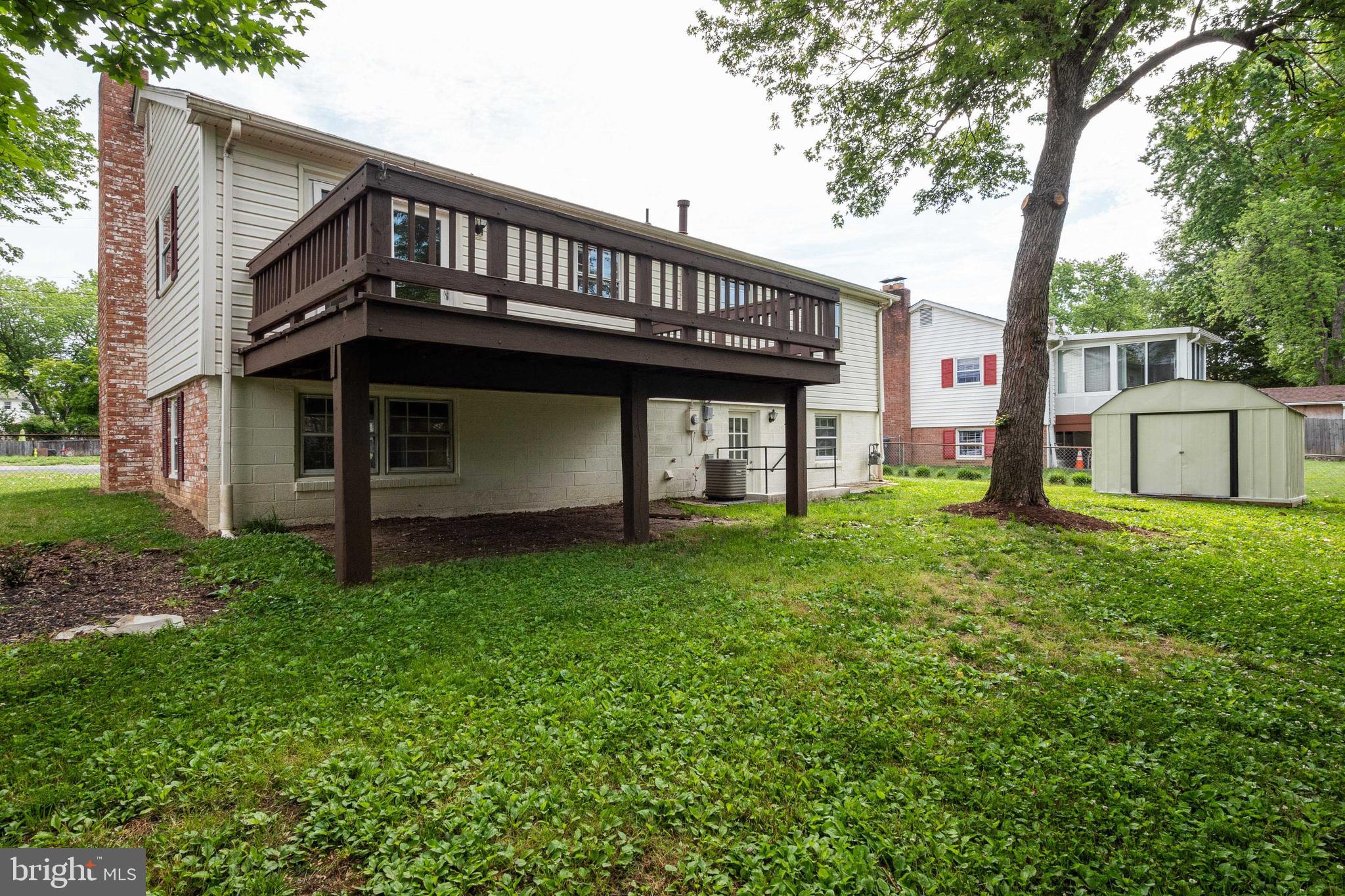 HAYFIELD FARM - Residential