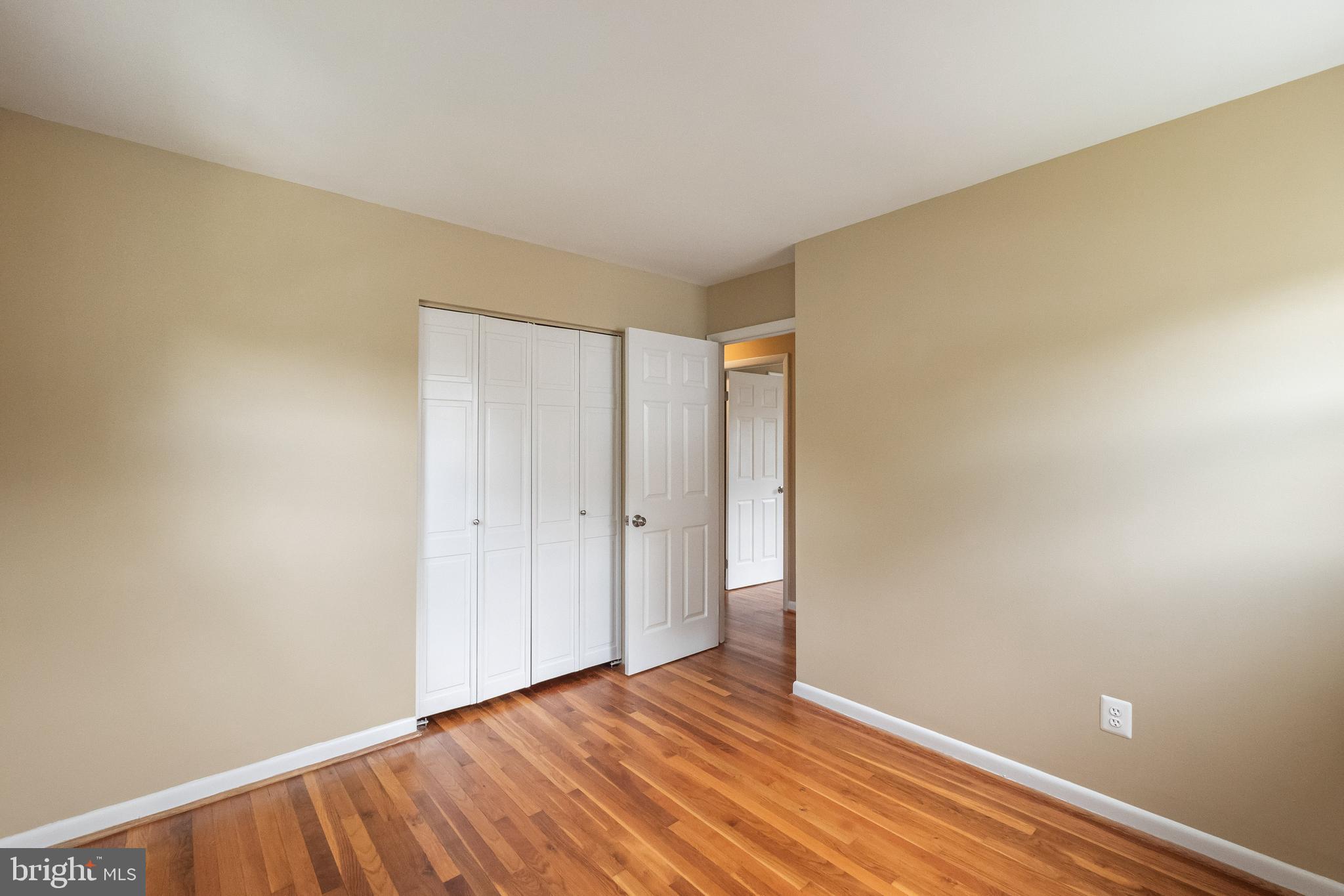 HAYFIELD FARM - Residential