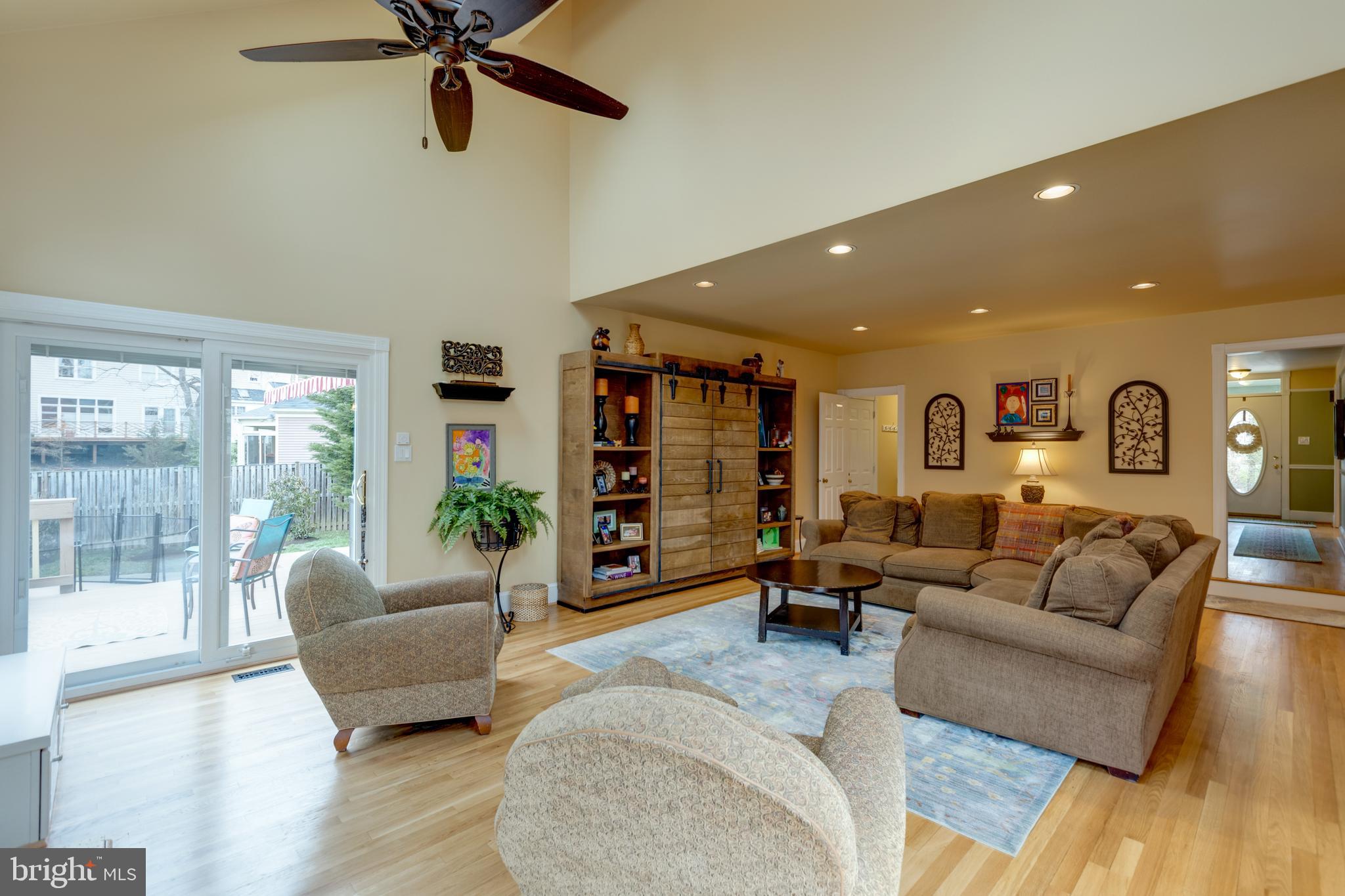 SUTTON WOODS - Residential