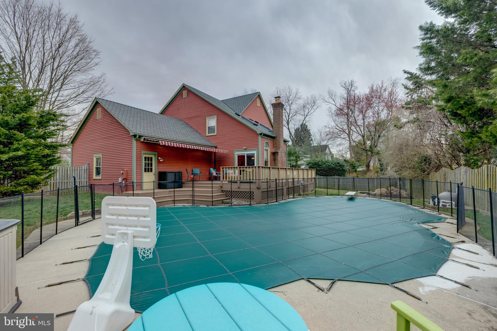 SUTTON WOODS - Residential