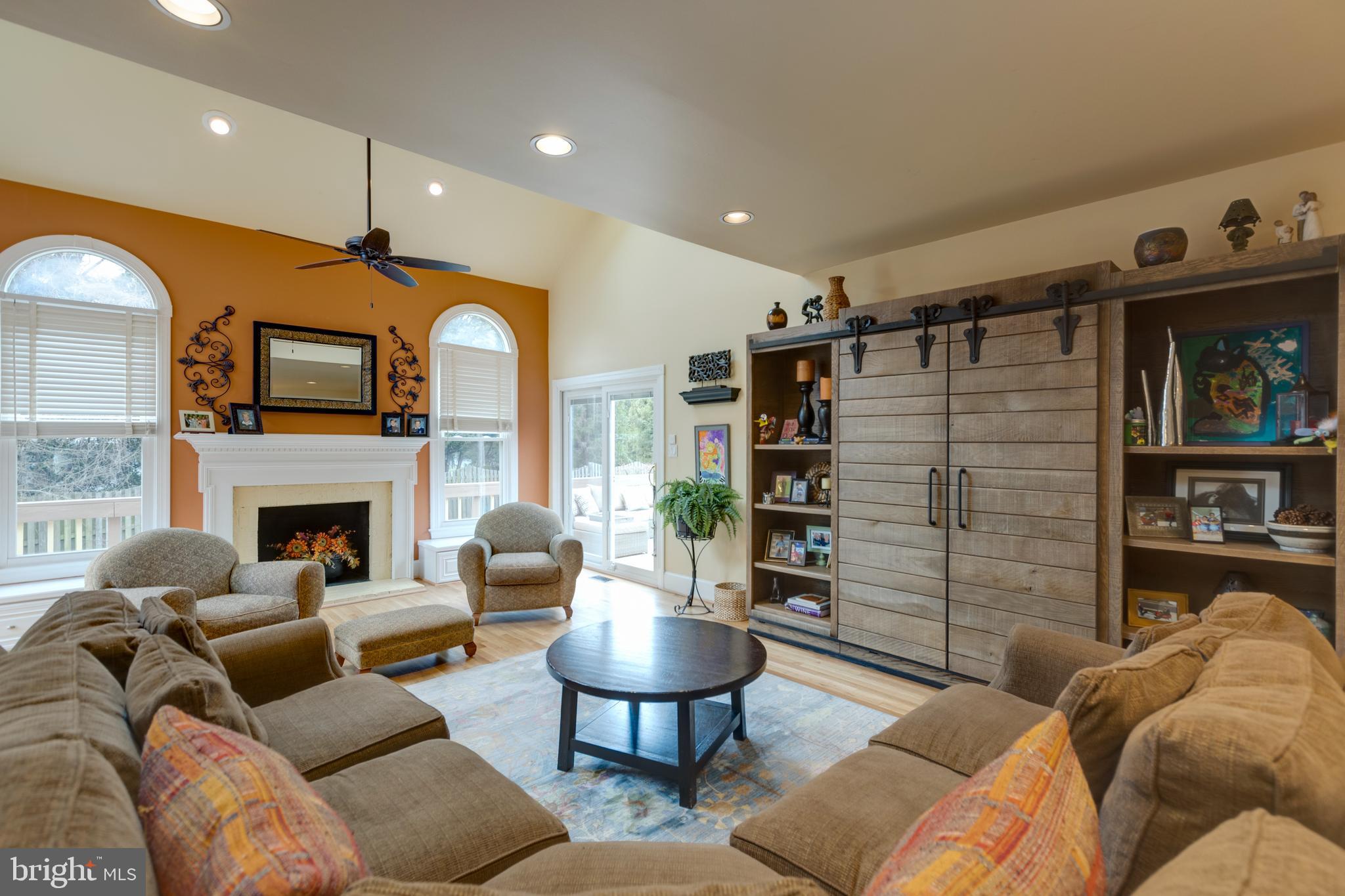 SUTTON WOODS - Residential