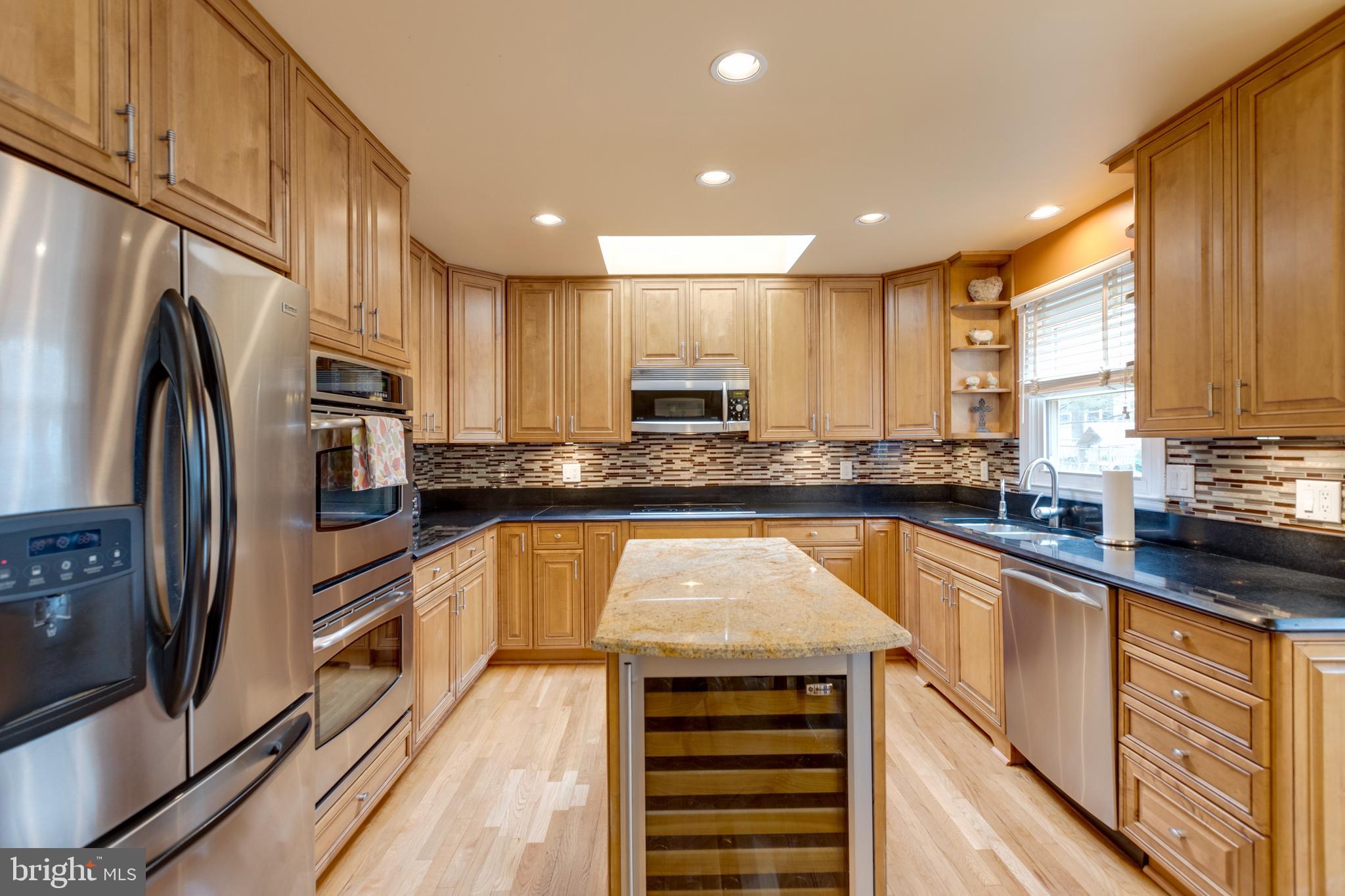 SUTTON WOODS - Residential