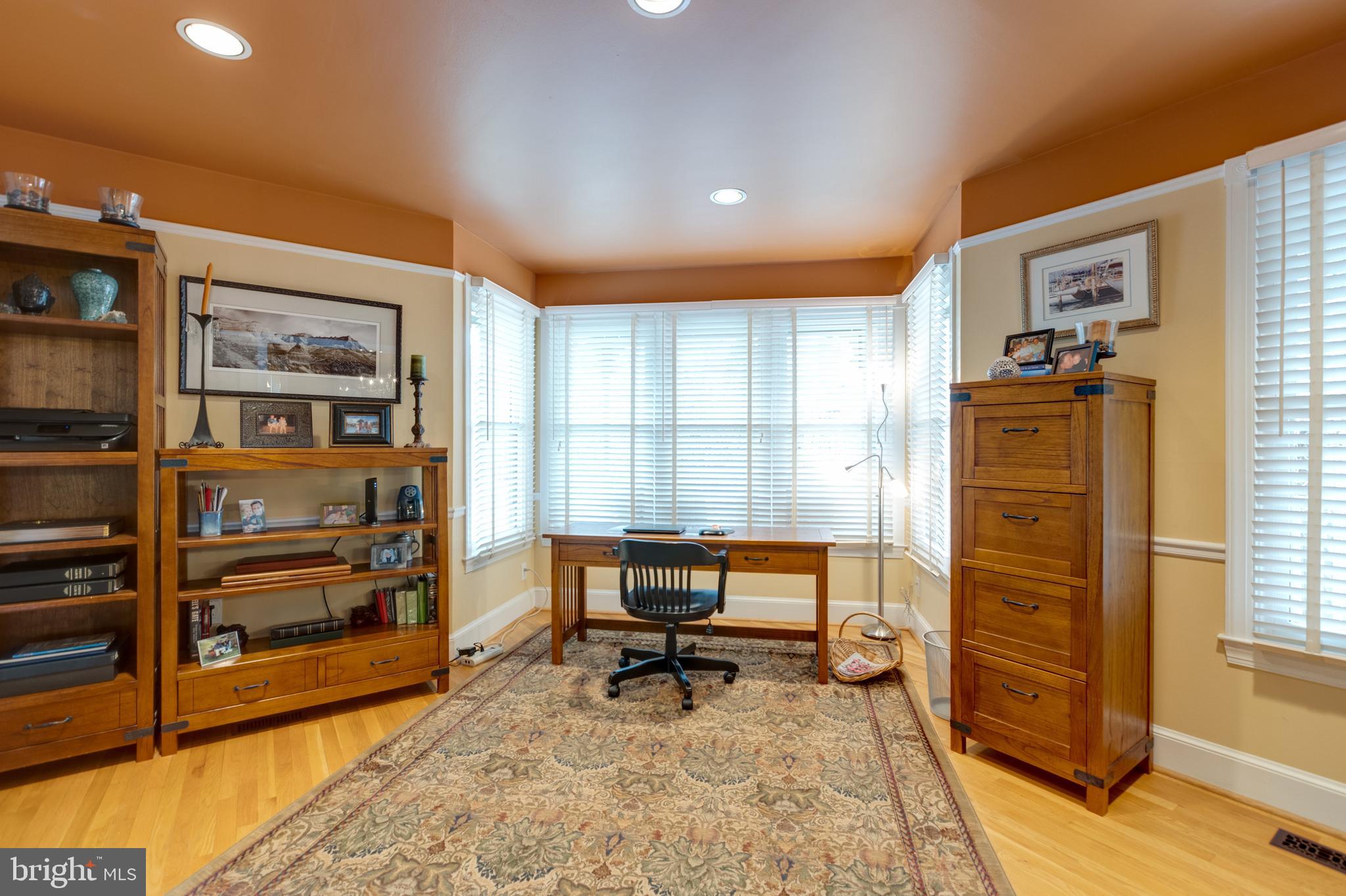 SUTTON WOODS - Residential