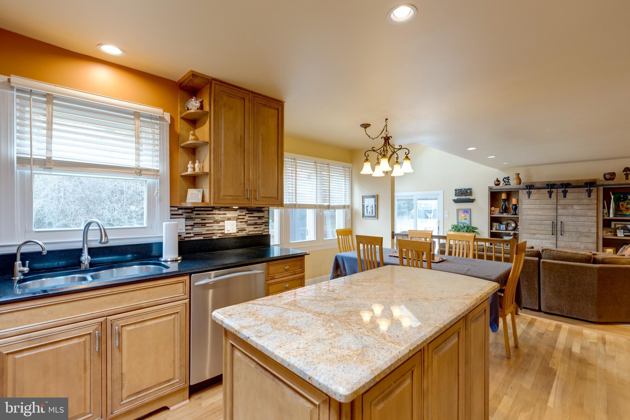 SUTTON WOODS - Residential