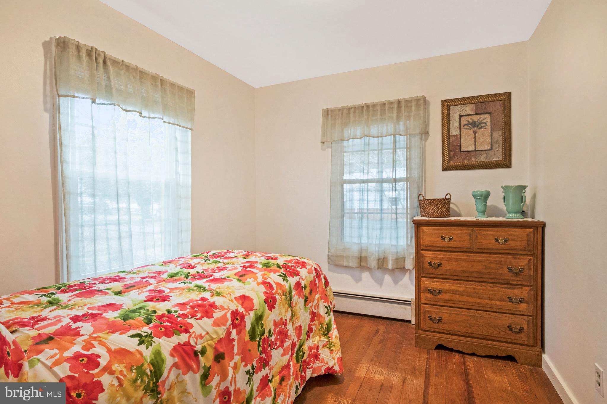 SHOREHAM BEACH - Residential