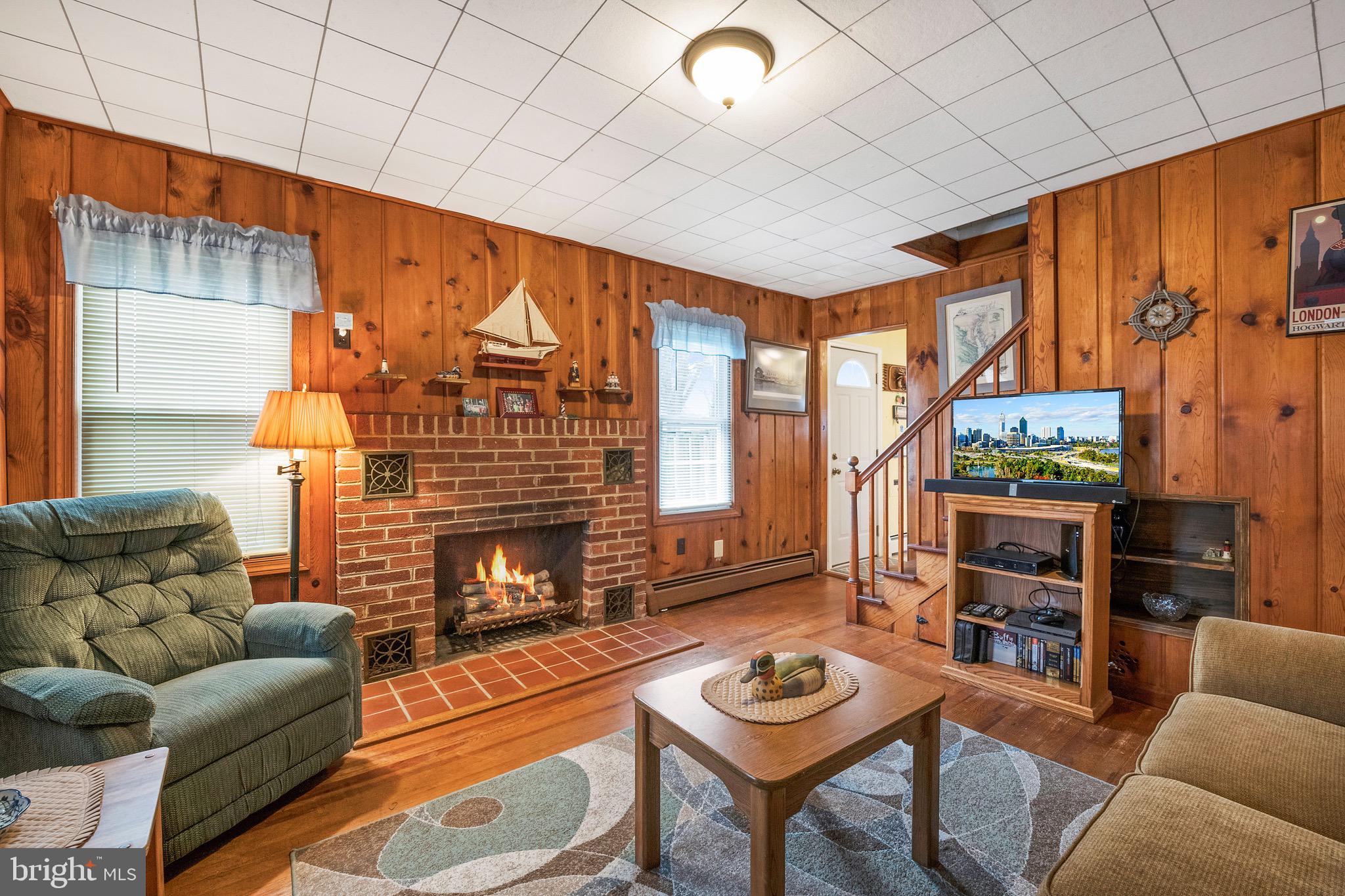 SHOREHAM BEACH - Residential