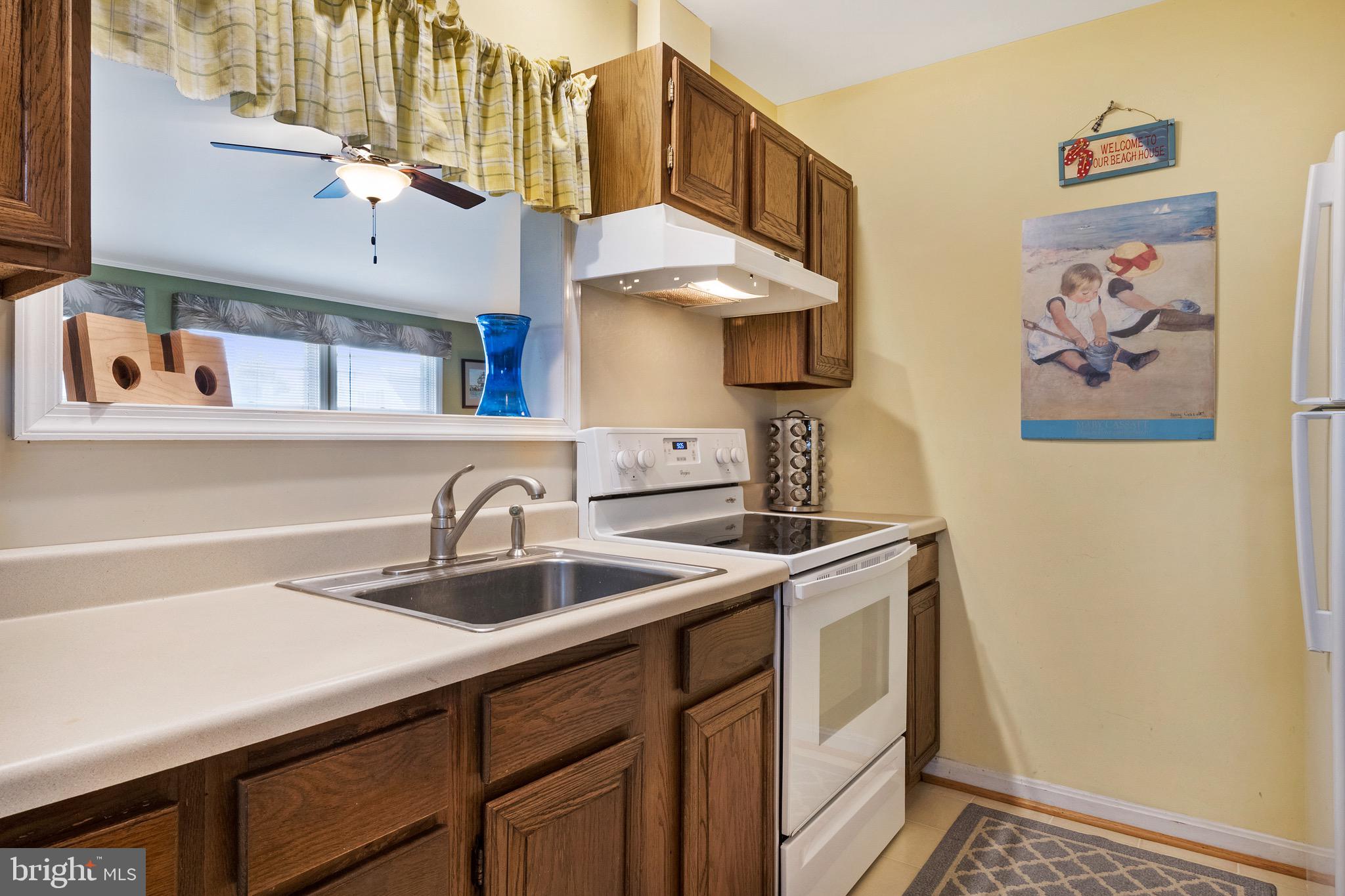 SHOREHAM BEACH - Residential