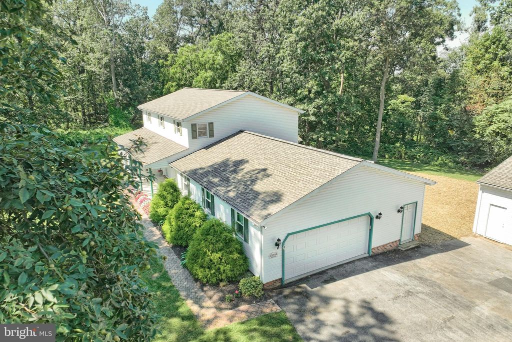 Photo of 13846 Ridge Road, STEWARTSTOWN, PA 17363 (MLS # PAYK2088794)