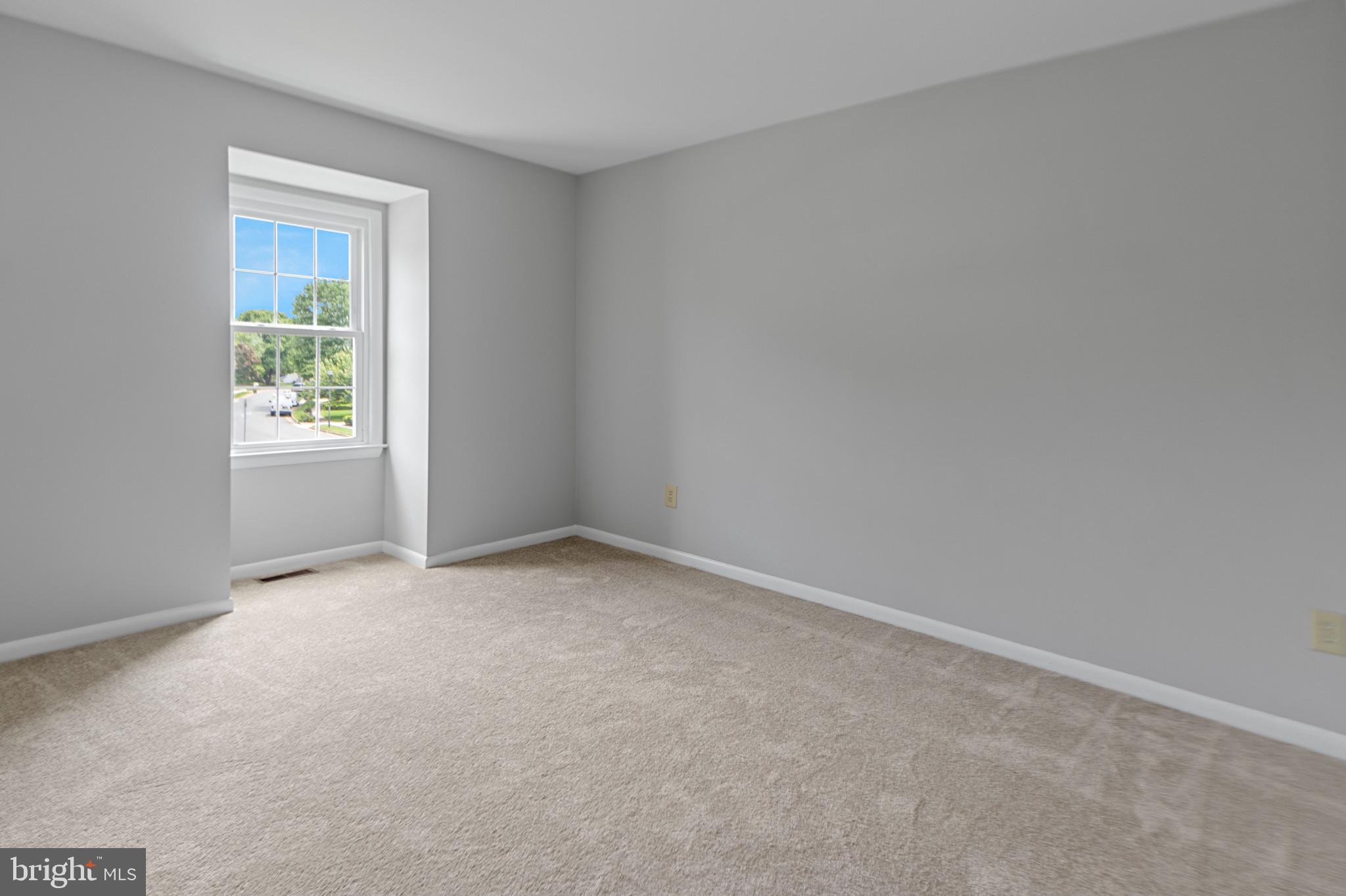 KINGSTON CHASE - Residential Lease