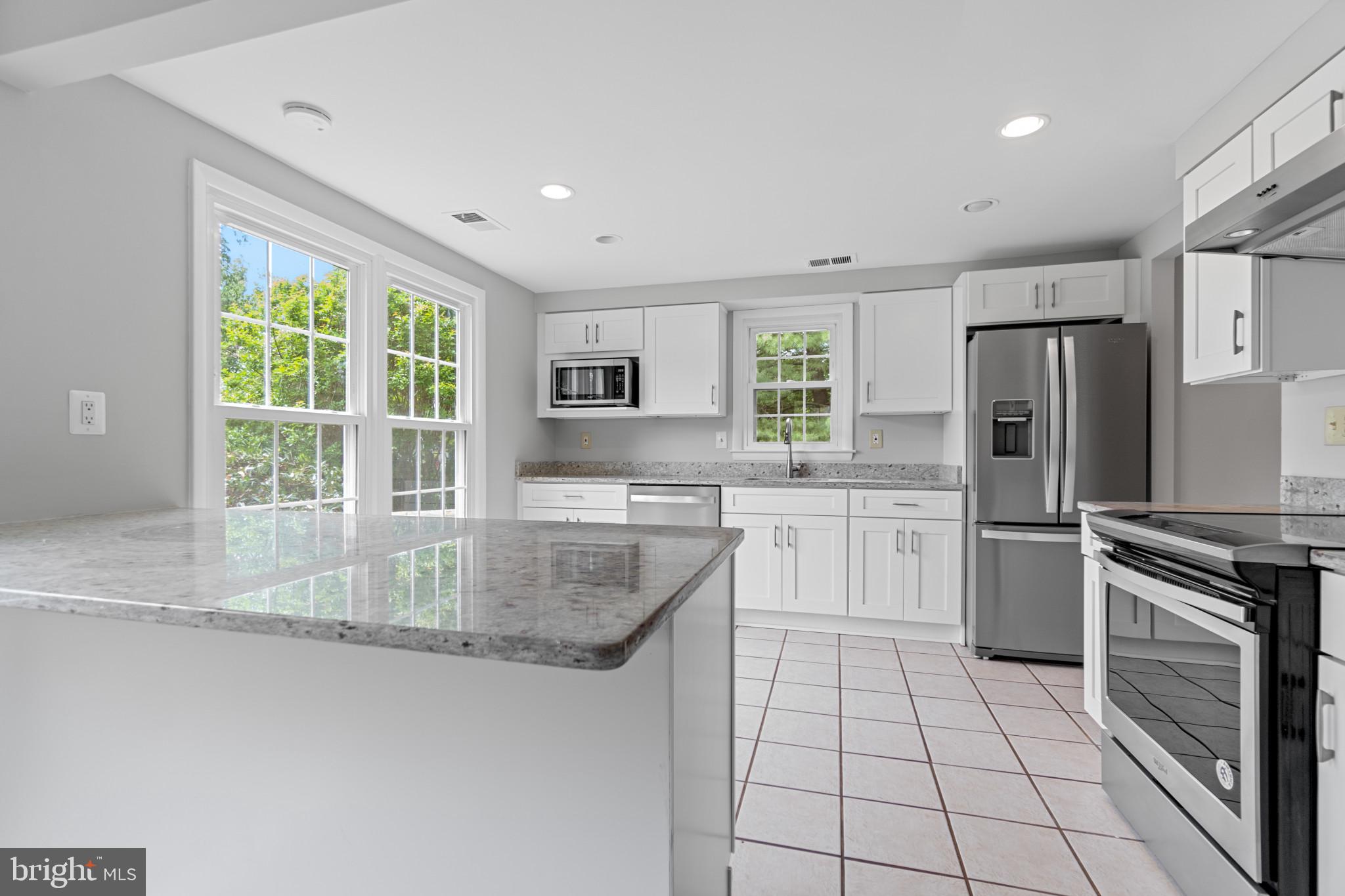 KINGSTON CHASE - Residential Lease