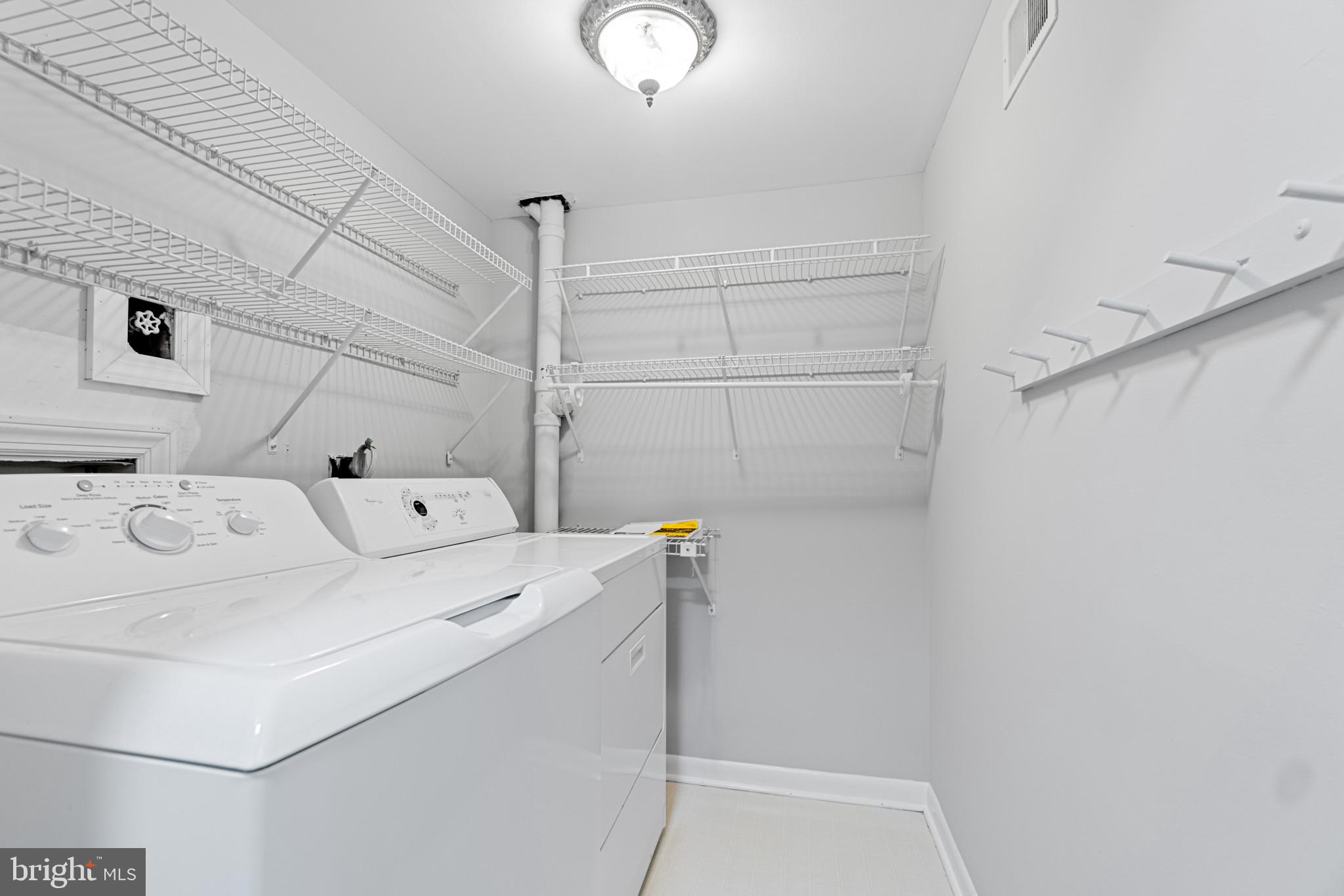 KINGSTON CHASE - Residential Lease