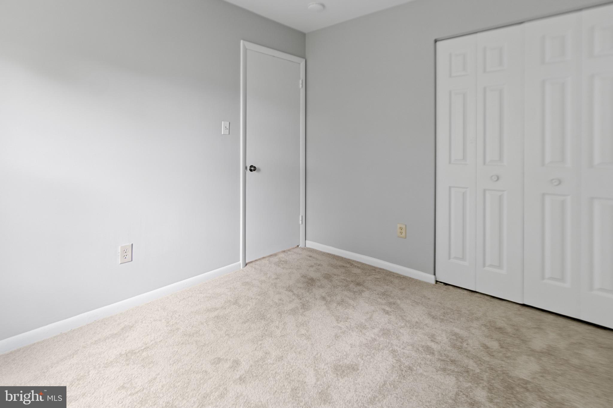 KINGSTON CHASE - Residential Lease