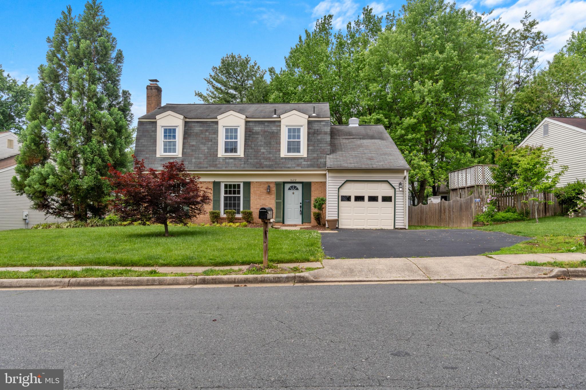 KINGSTON CHASE - Residential Lease