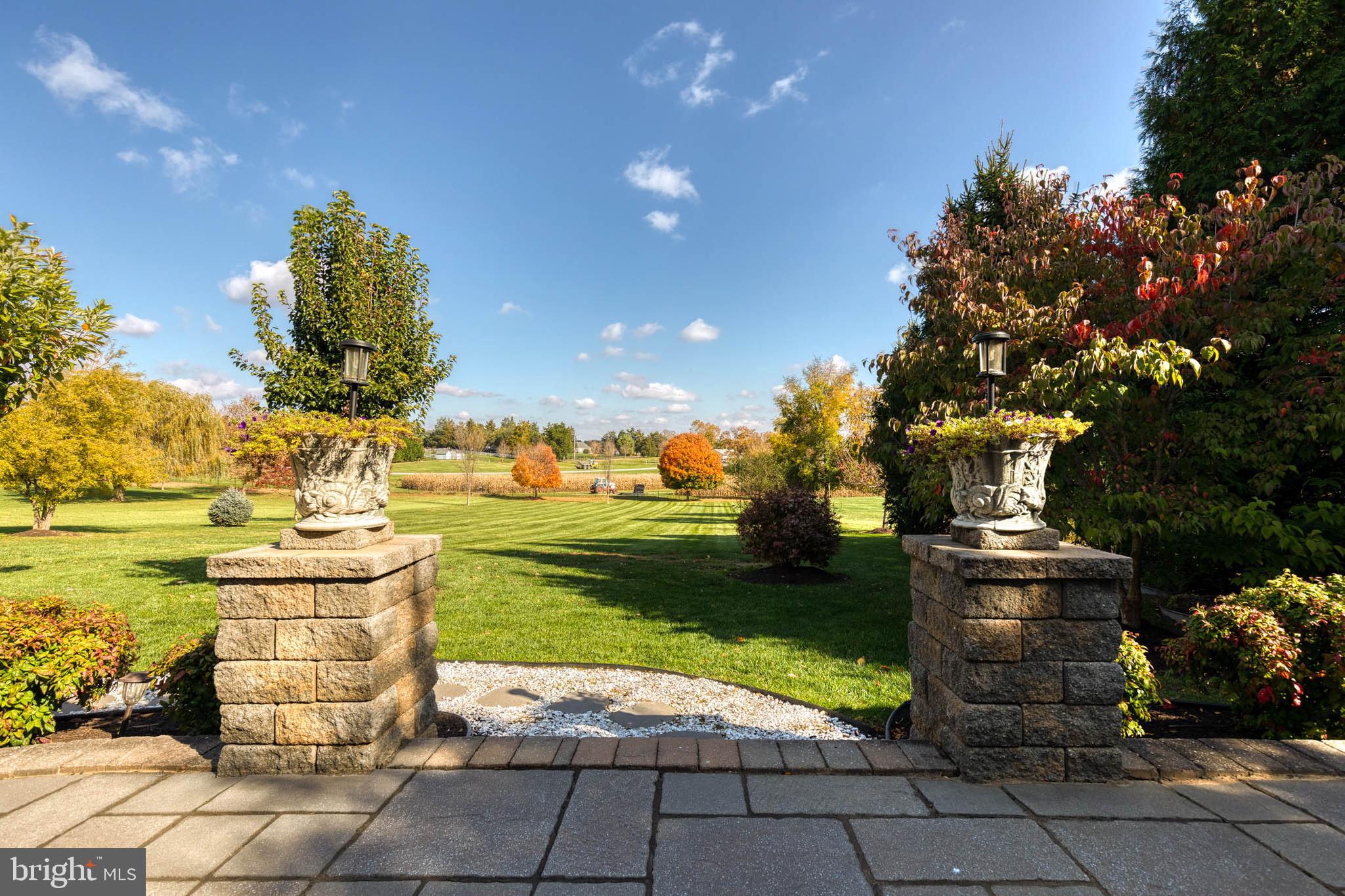 THE WARFIELDS II - Residential