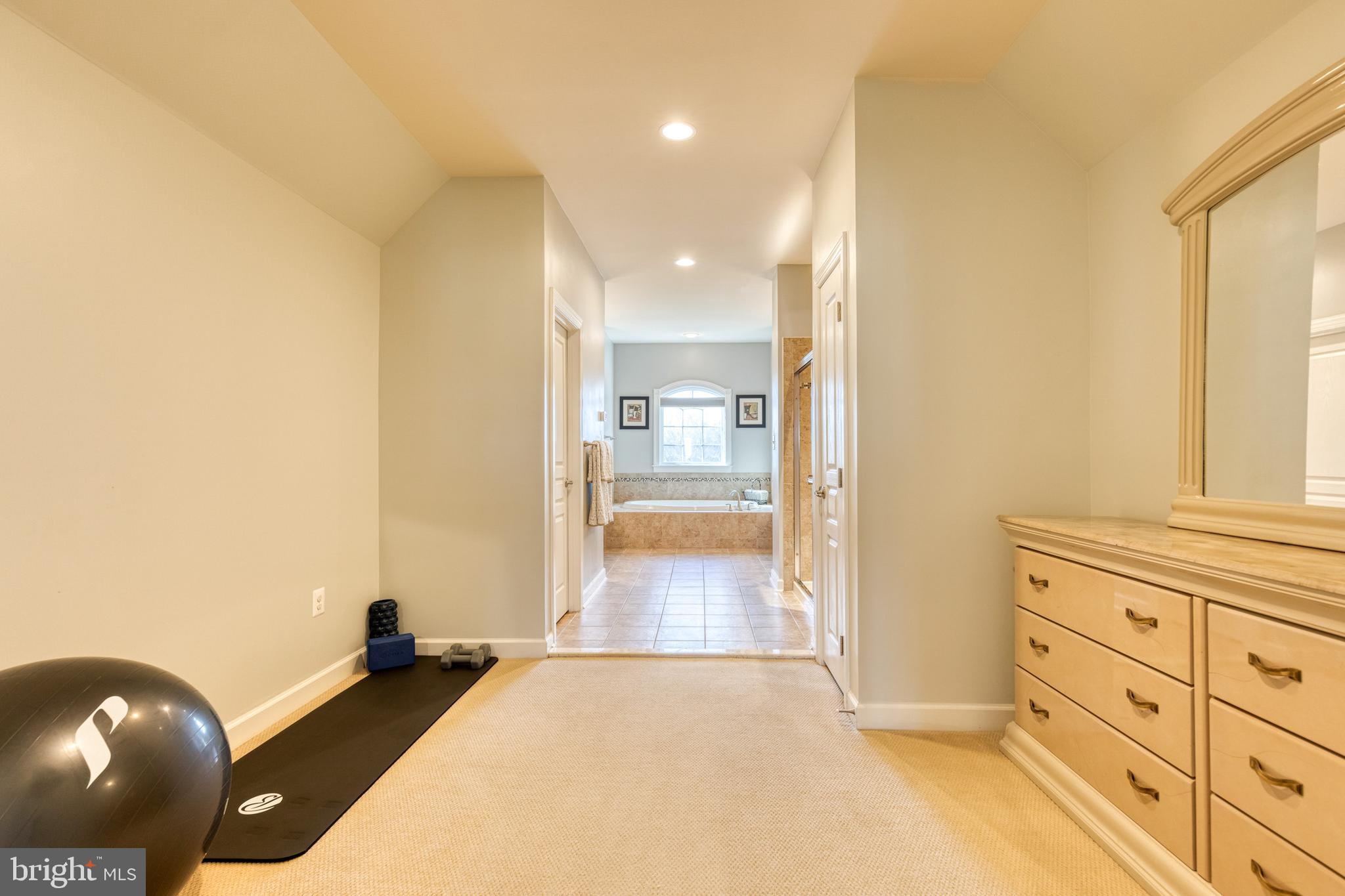 THE WARFIELDS II - Residential