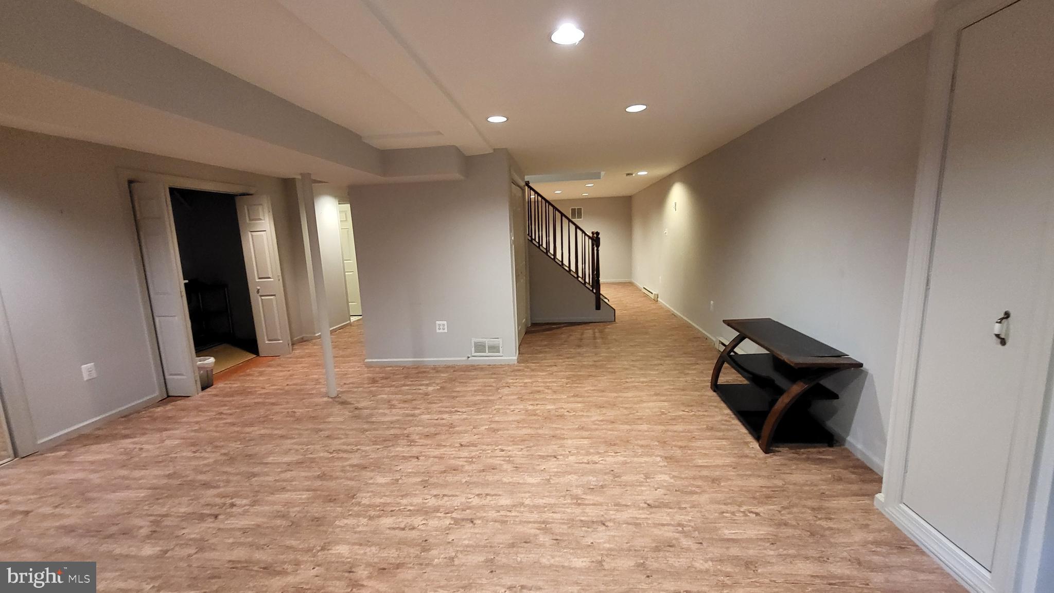 HOME ACRES - Residential Lease