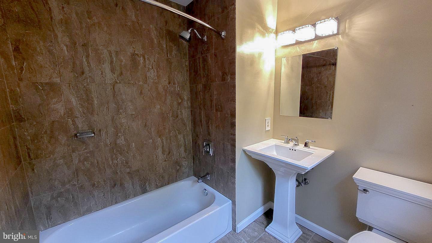 HOME ACRES - Residential Lease