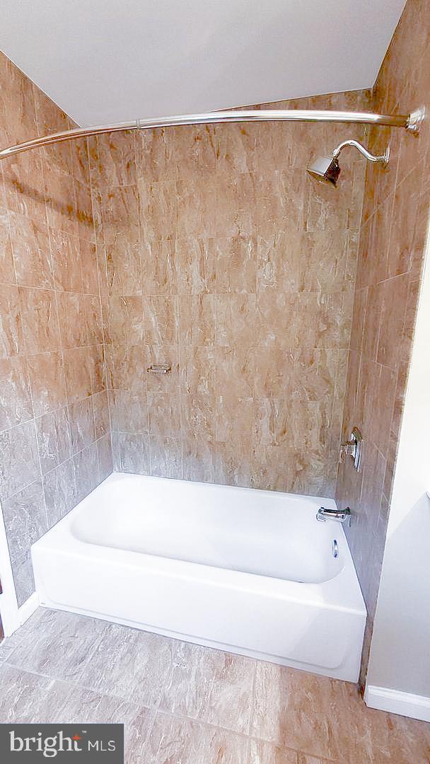 HOME ACRES - Residential Lease