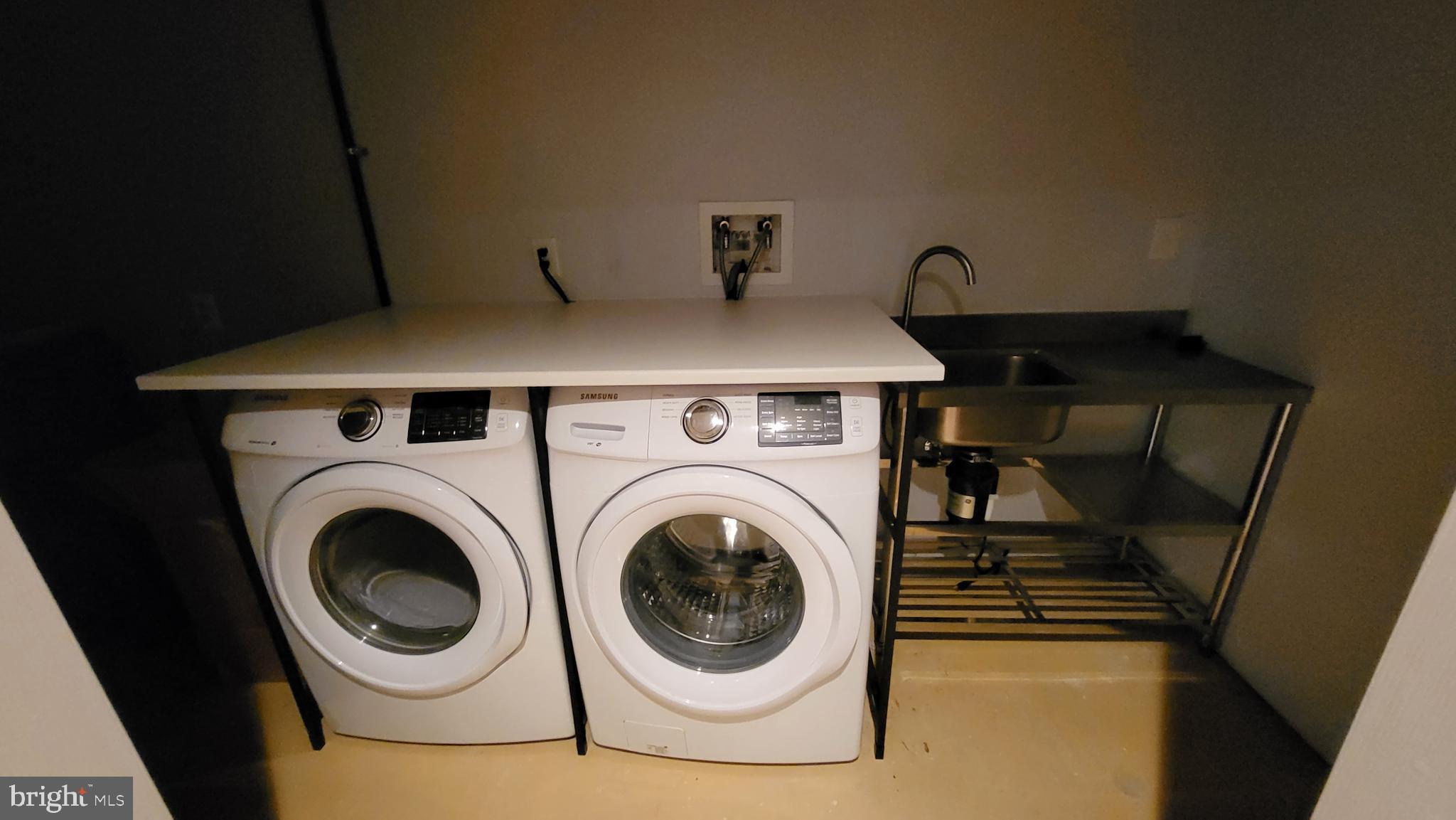 HOME ACRES - Residential Lease