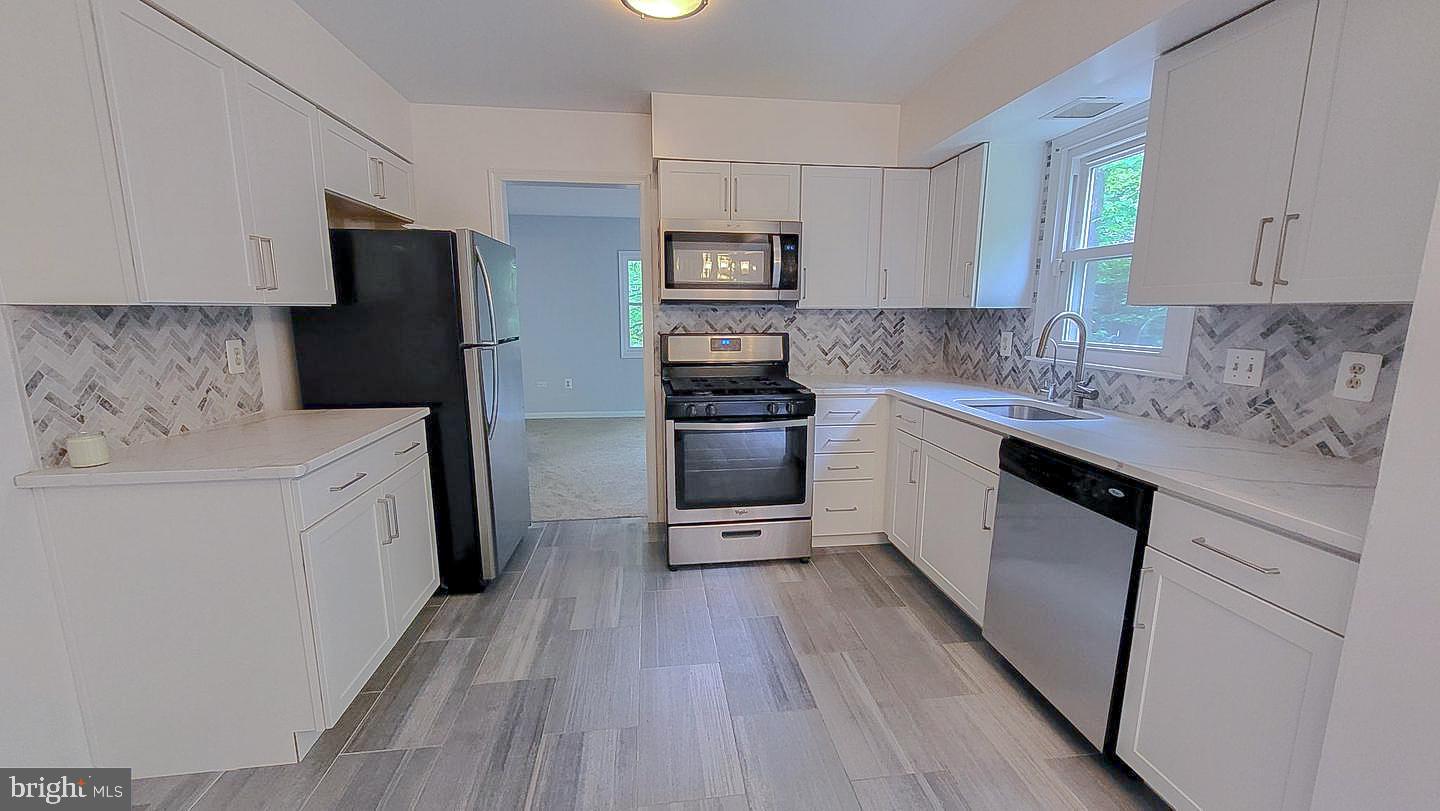 HOME ACRES - Residential Lease