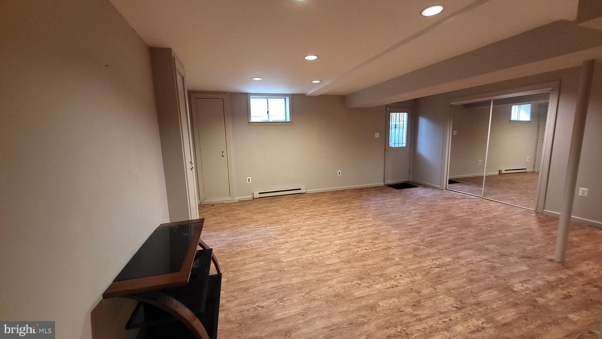 HOME ACRES - Residential Lease