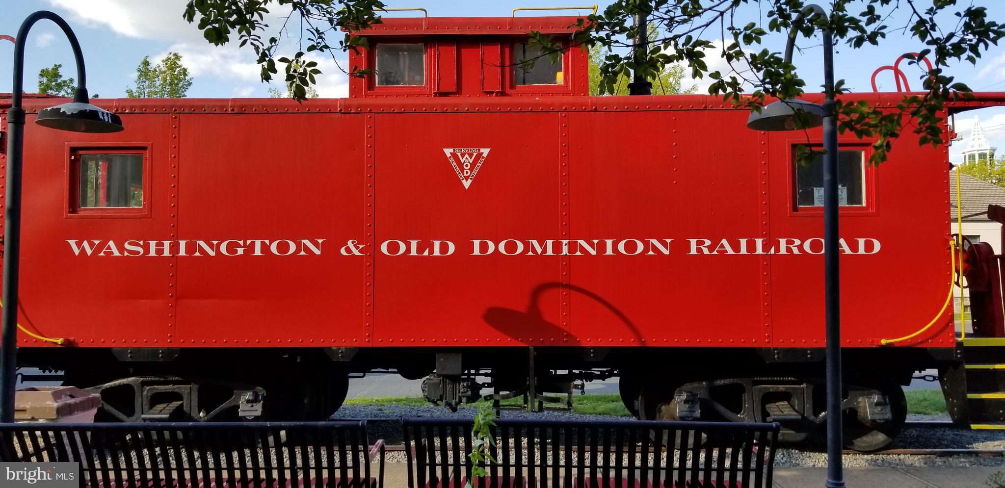 VIENNA WOODS - Residential