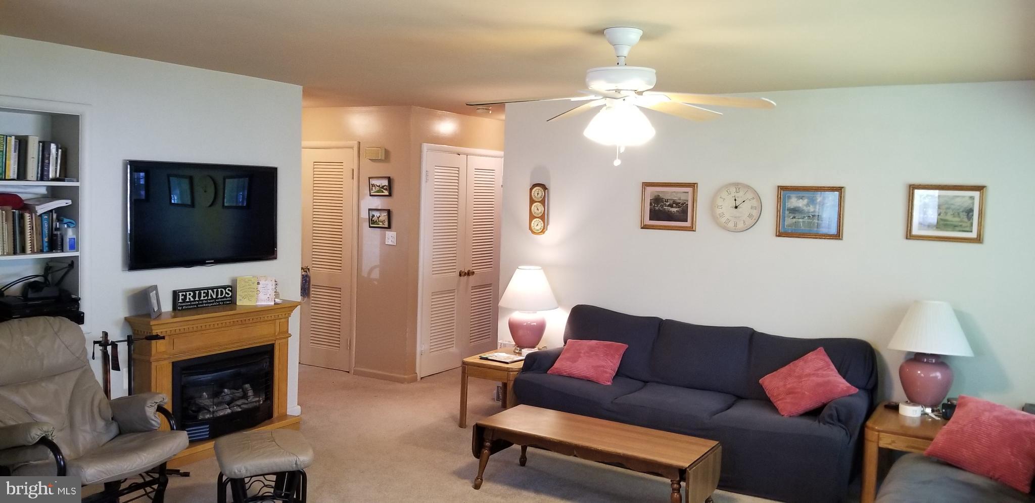 VIENNA WOODS - Residential