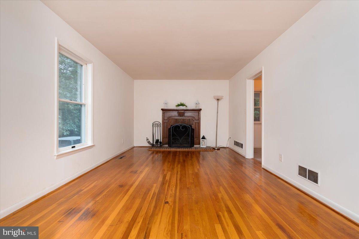 REGULARS - Residential