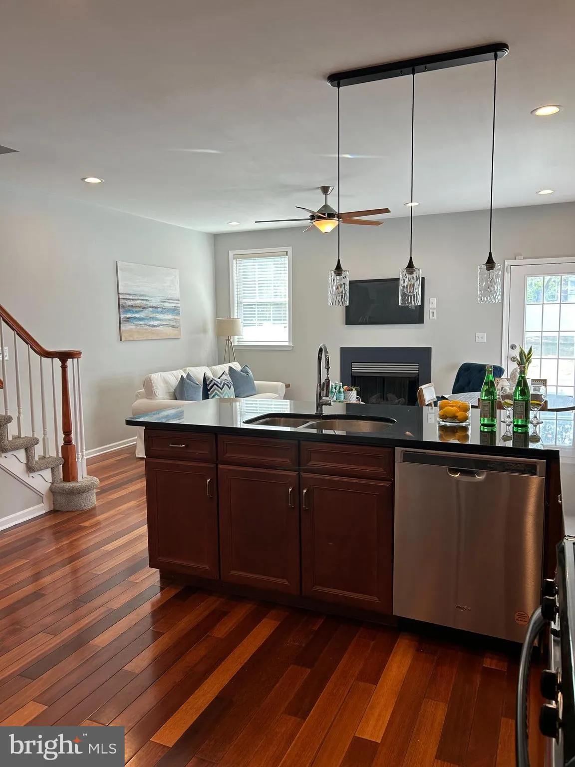 Philadelphia, Pennsylvania 19128, United States, 3 Bedrooms Bedrooms, ,4 BathroomsBathrooms,Residential,Pending,45639