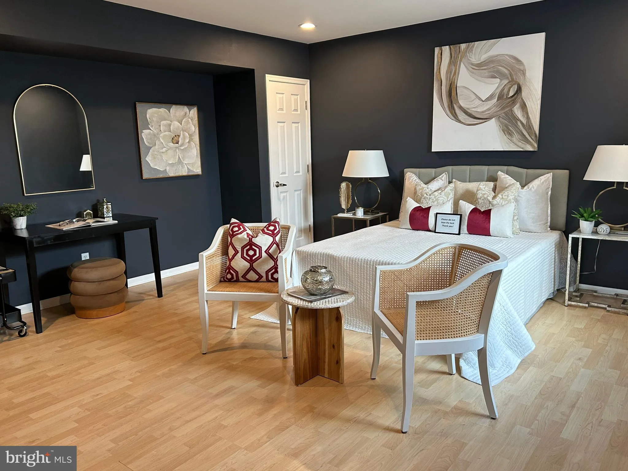 Philadelphia, Pennsylvania 19128, United States, 3 Bedrooms Bedrooms, ,4 BathroomsBathrooms,Residential,Pending,45639