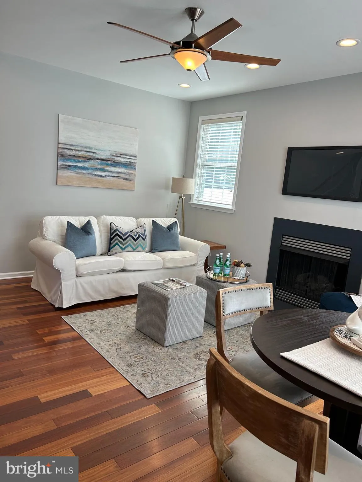 Philadelphia, Pennsylvania 19128, United States, 3 Bedrooms Bedrooms, ,4 BathroomsBathrooms,Residential,Pending,45639