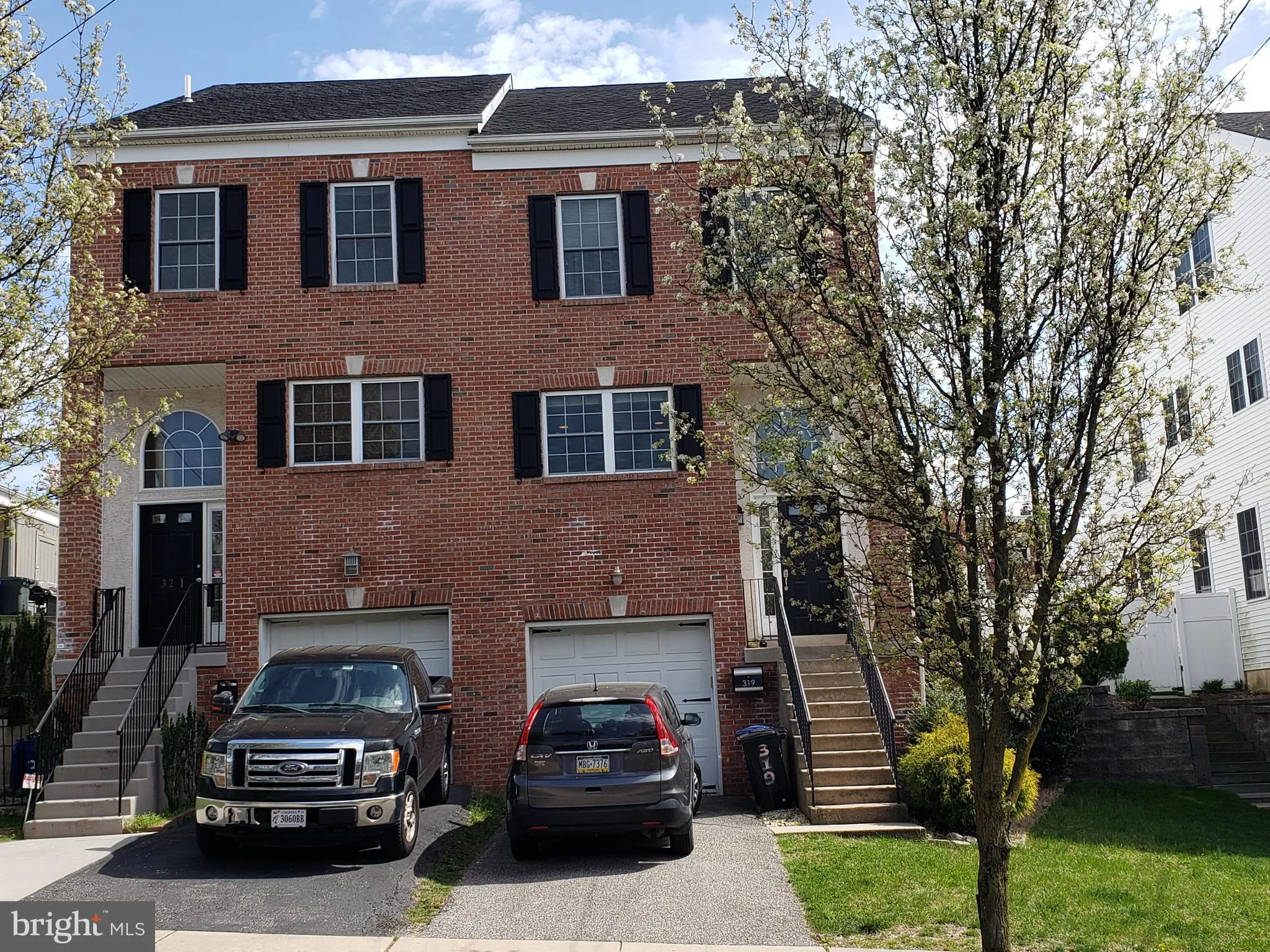 Philadelphia, Pennsylvania 19128, United States, 3 Bedrooms Bedrooms, ,4 BathroomsBathrooms,Residential,Pending,45639