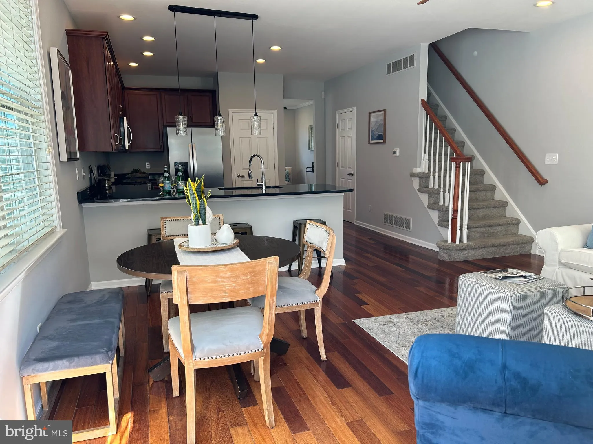 Philadelphia, Pennsylvania 19128, United States, 3 Bedrooms Bedrooms, ,4 BathroomsBathrooms,Residential,Pending,45639