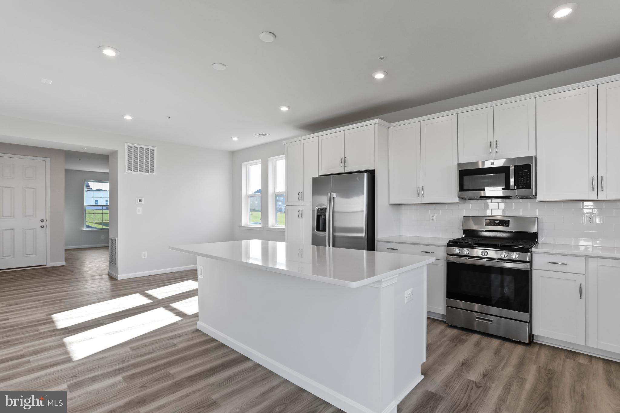 ELMWOOD FARM - Residential