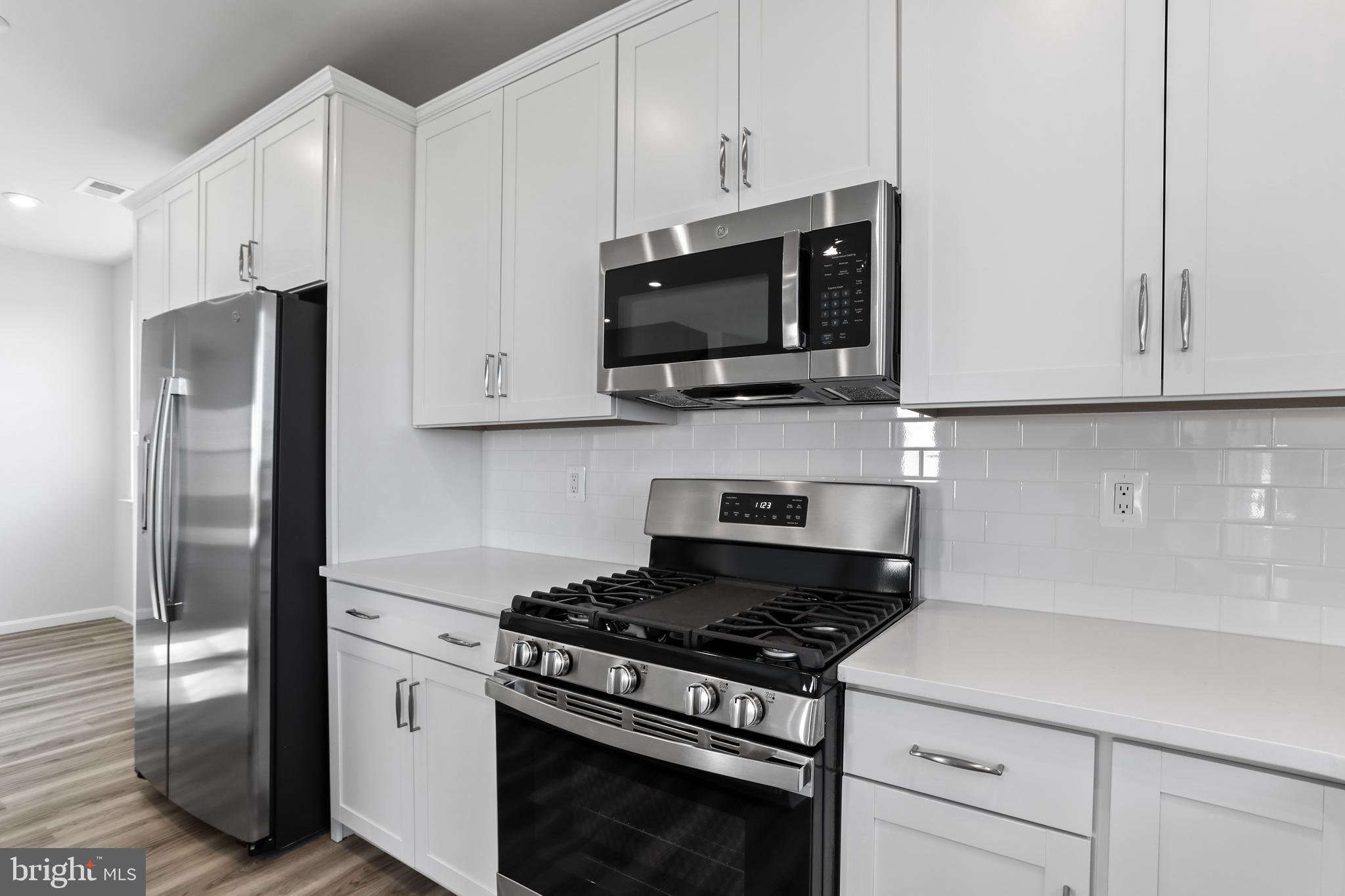 ELMWOOD FARM - Residential