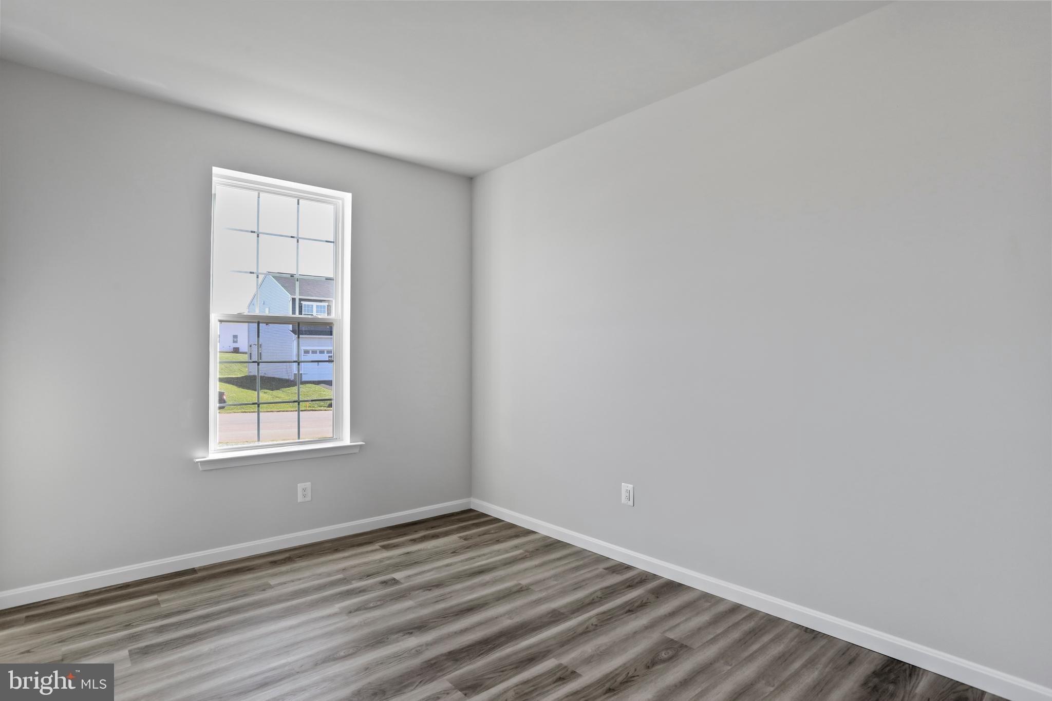 ELMWOOD FARM - Residential