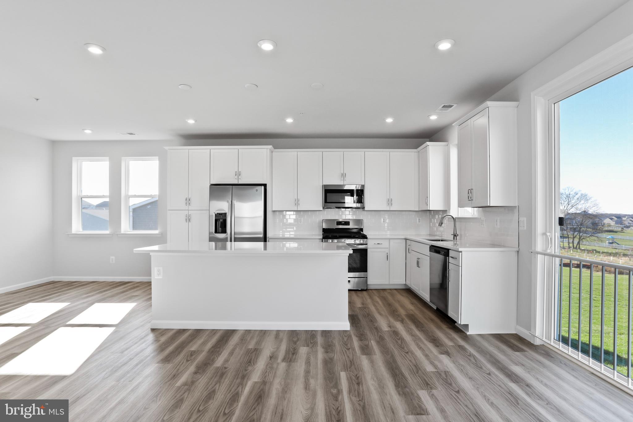 ELMWOOD FARM - Residential