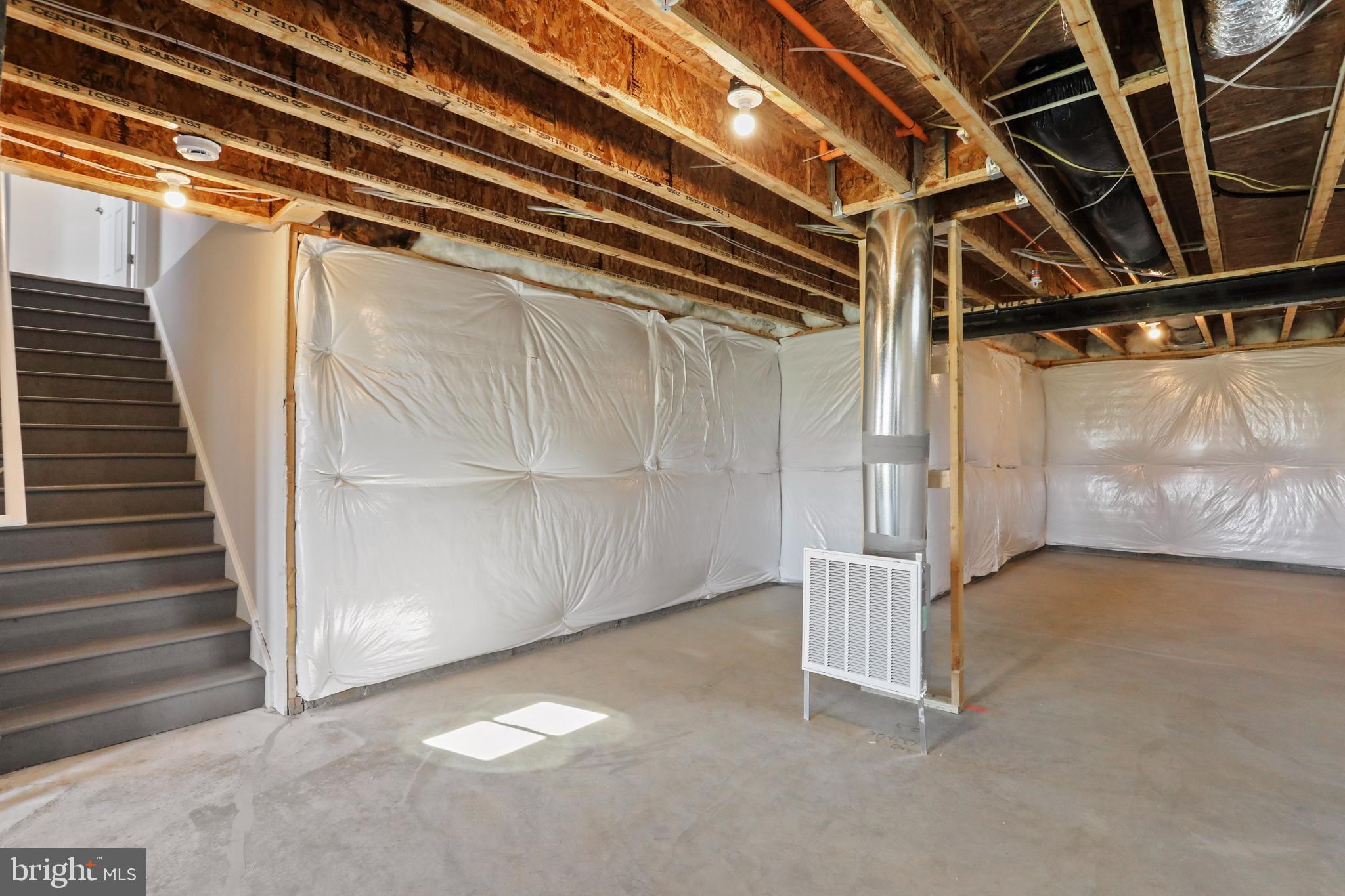 ELMWOOD FARM - Residential