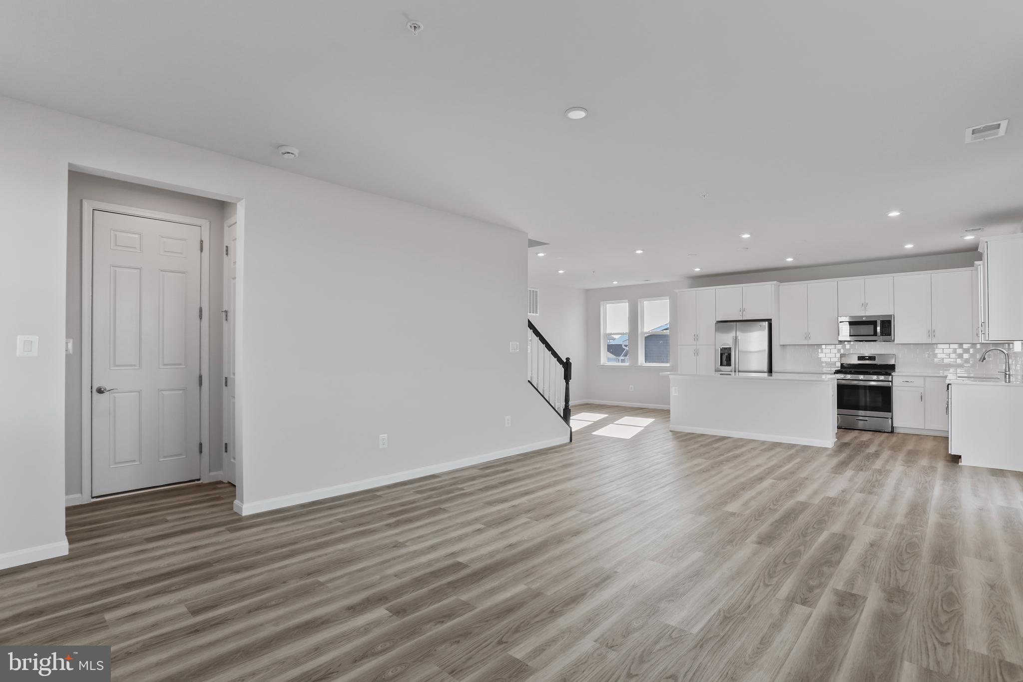 ELMWOOD FARM - Residential