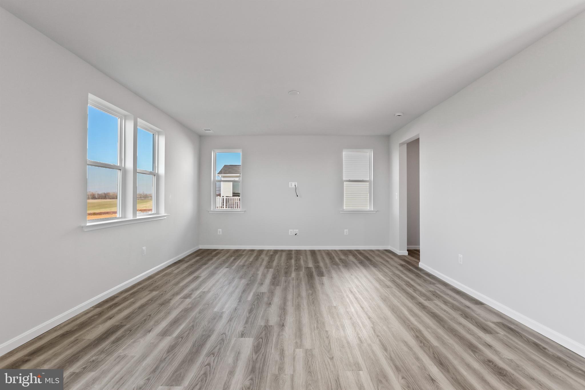 ELMWOOD FARM - Residential