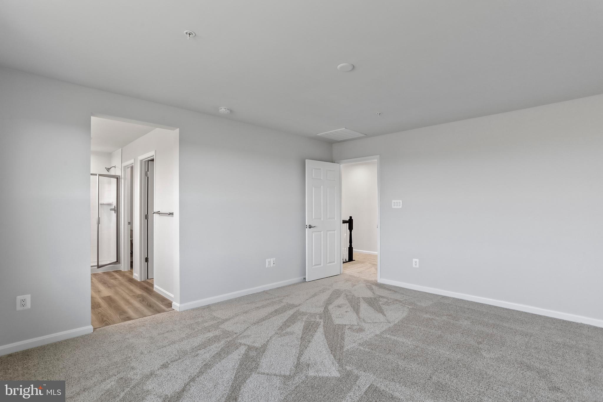 ELMWOOD FARM - Residential