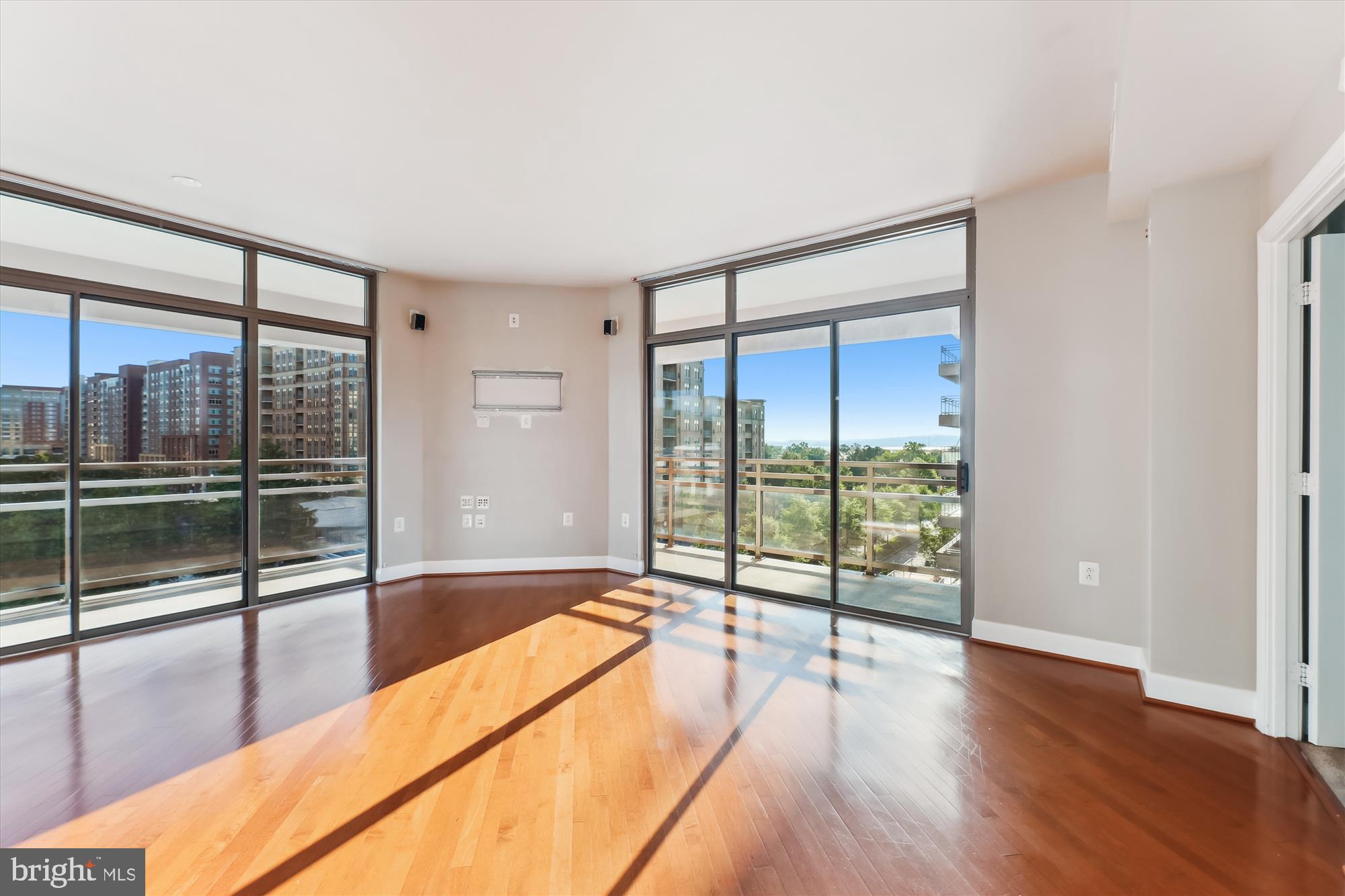 3600 S GLEBE ROAD S 517W