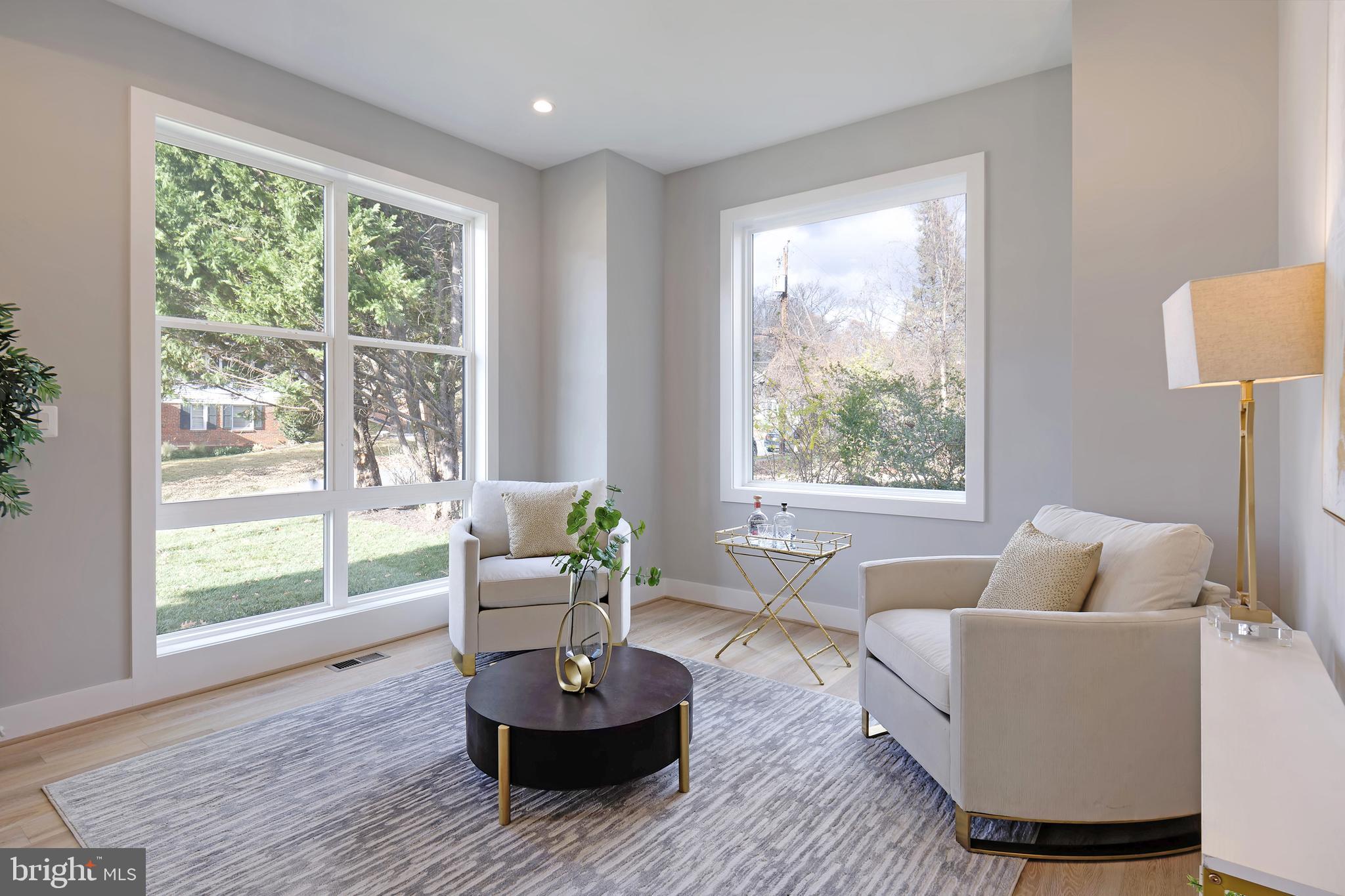 VIENNA WOODS - Residential